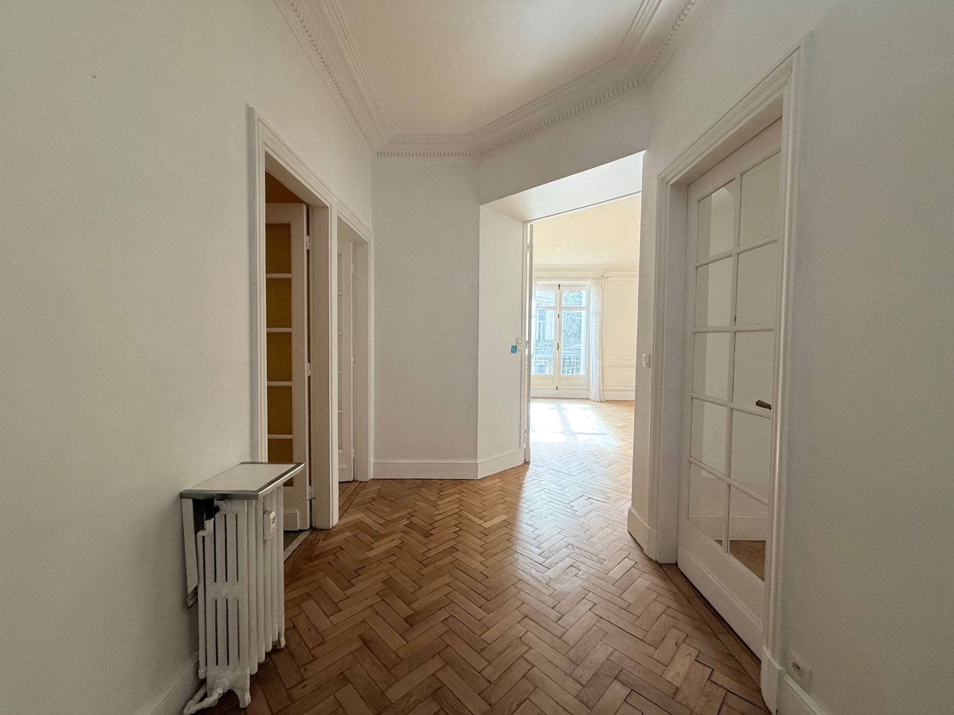 luxury apartment 7 Rooms for sale on LILLE (59000)