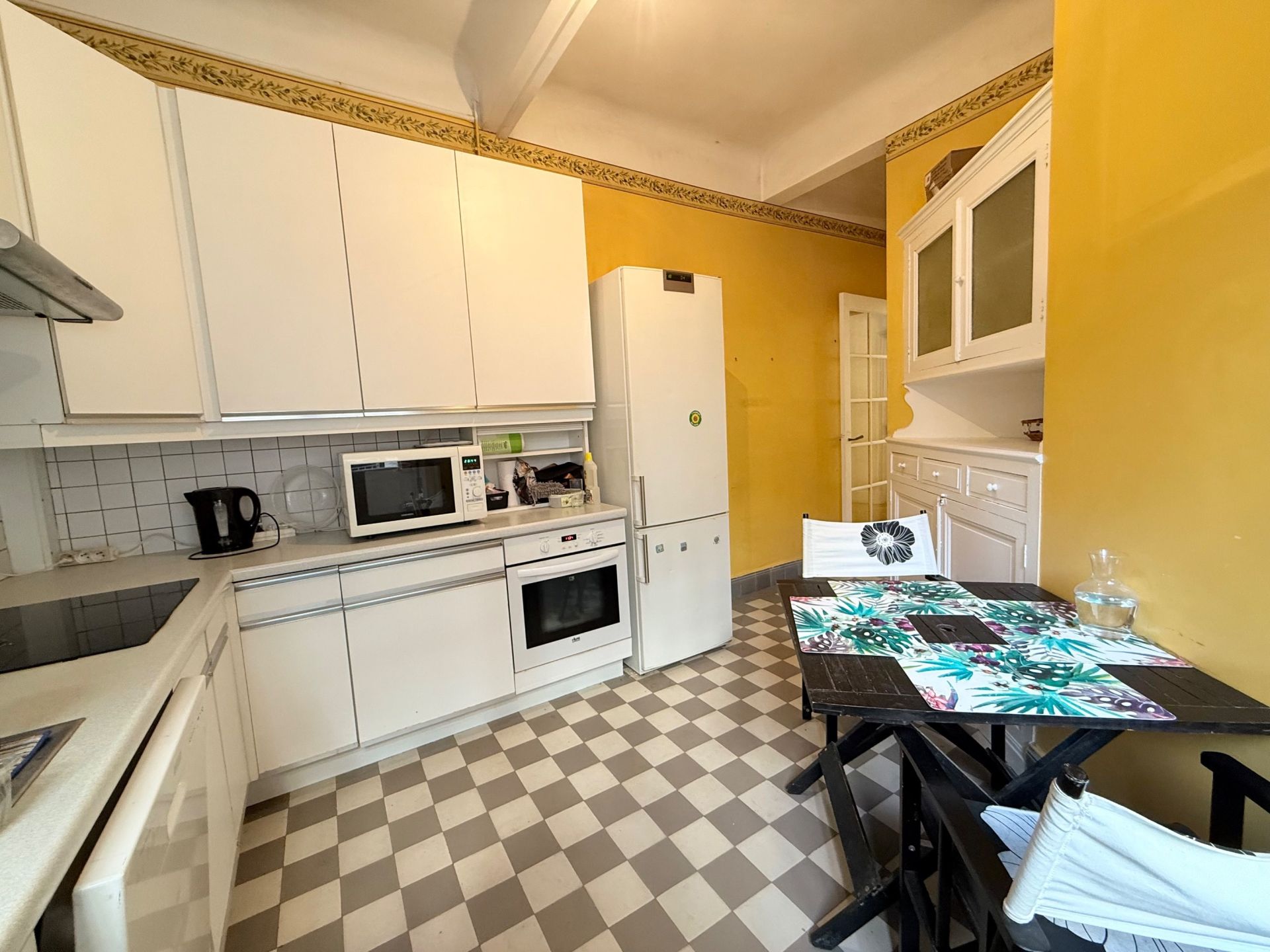 luxury apartment 7 Rooms for sale on LILLE (59000)