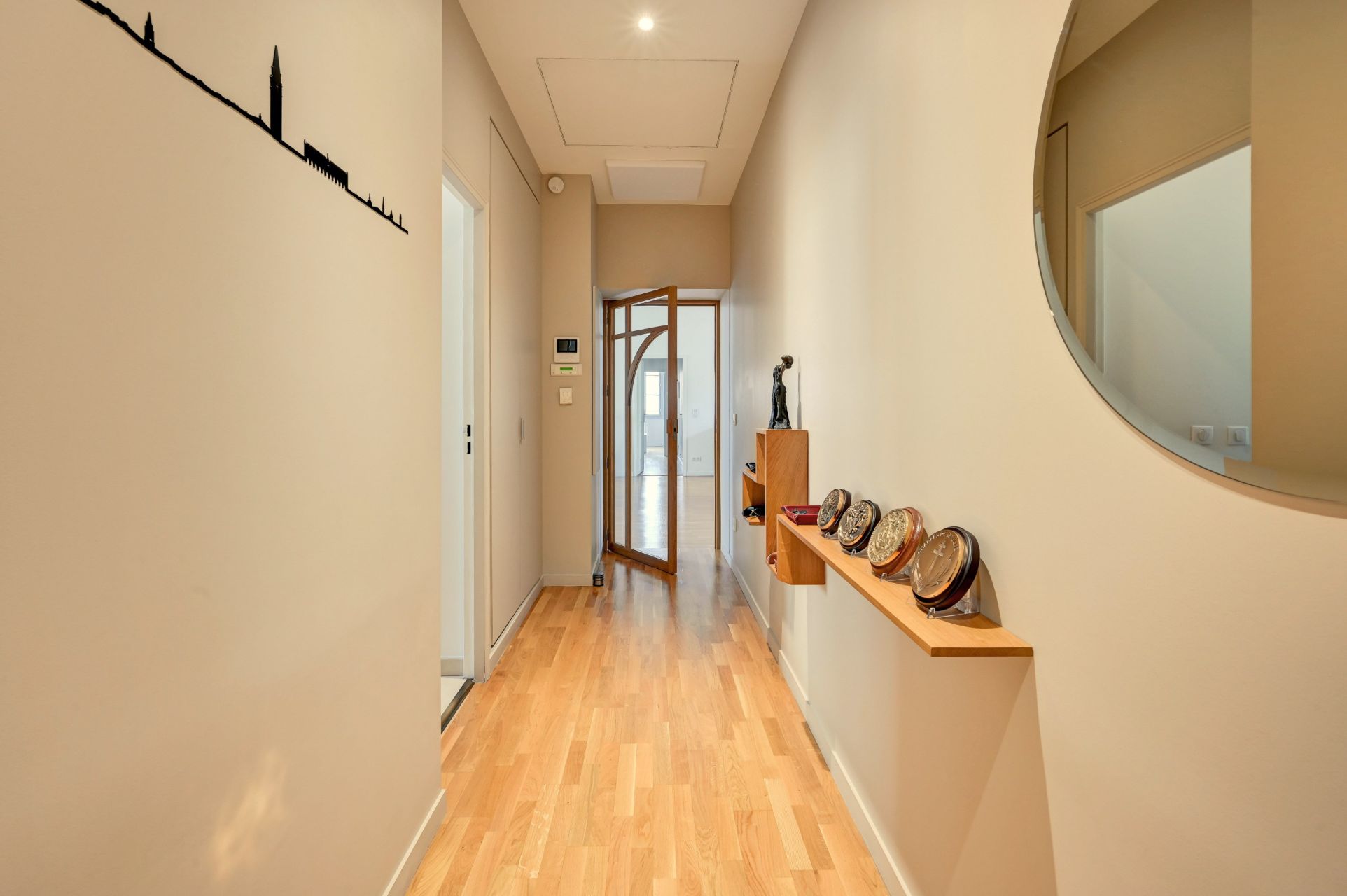luxury apartment 5 Rooms for sale on AIX EN PROVENCE (13100)