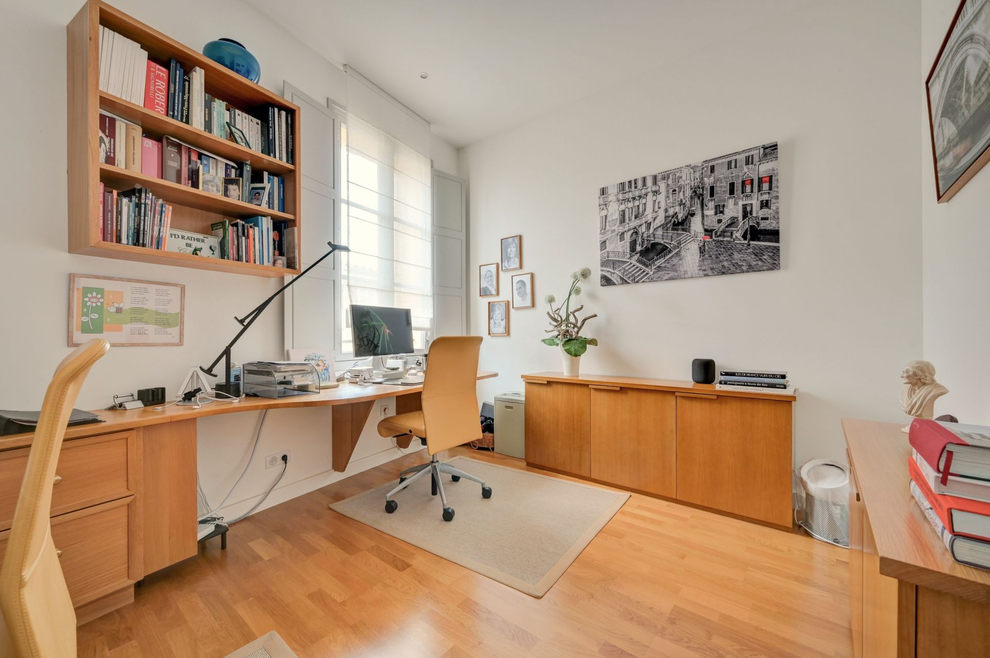 luxury apartment 5 Rooms for sale on AIX EN PROVENCE (13100)