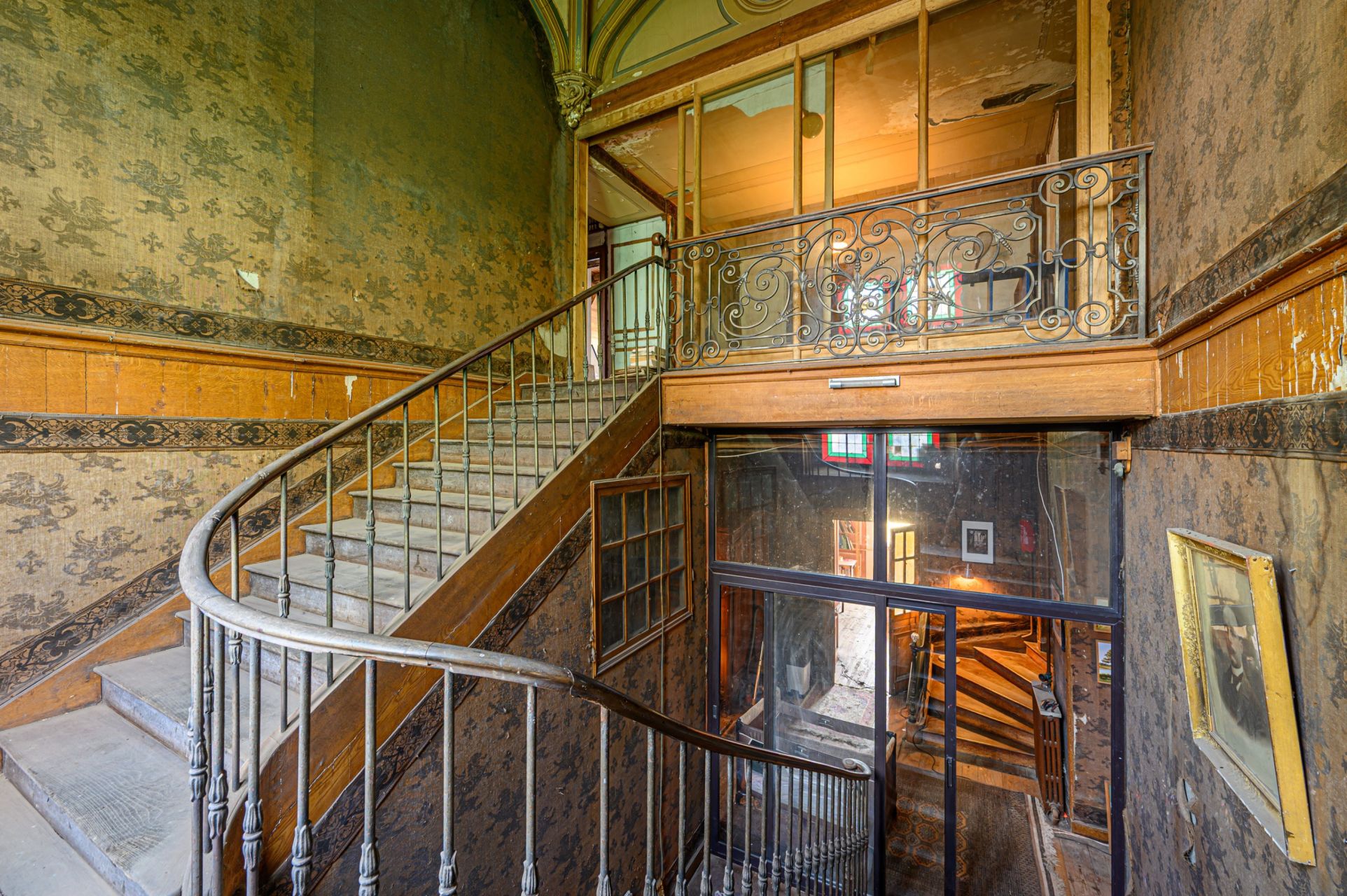 castle 20 Rooms for sale on QUIMPER (29000)