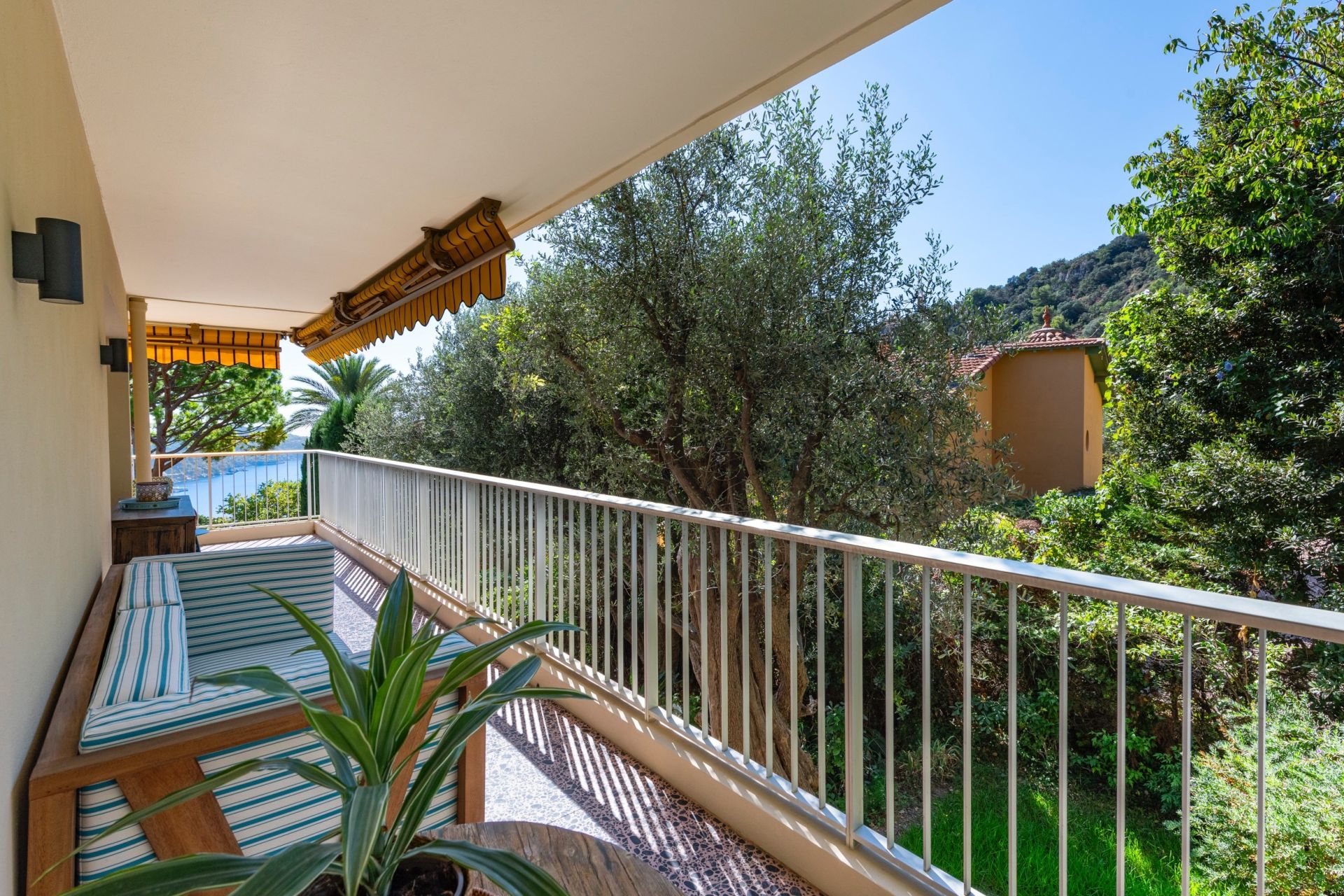 appartement de luxe 3 Pièces en vente sur VILLEFRANCHE SUR MER (06230)