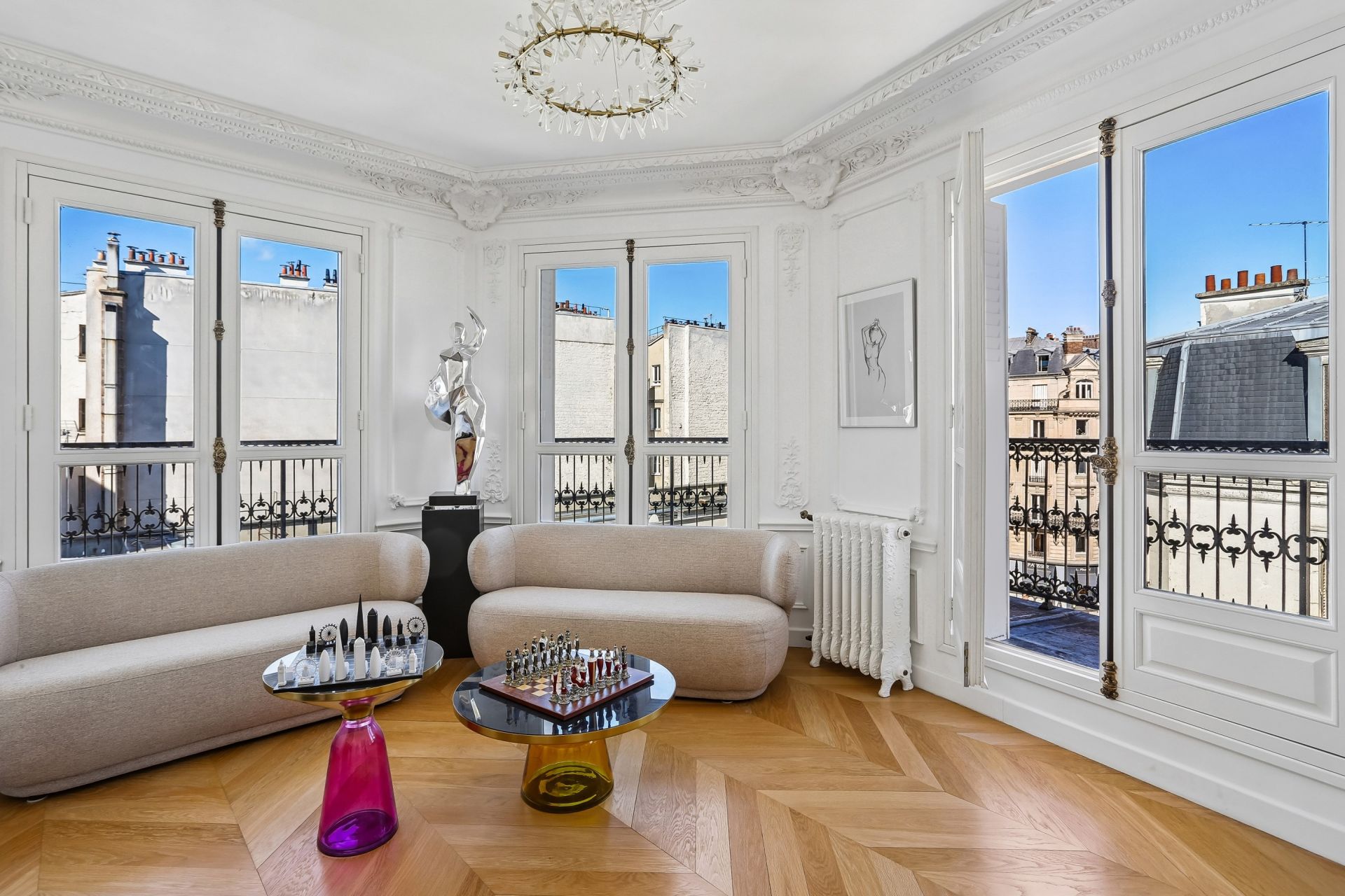 luxury apartment 5 Rooms for sale on PARIS (75008)
