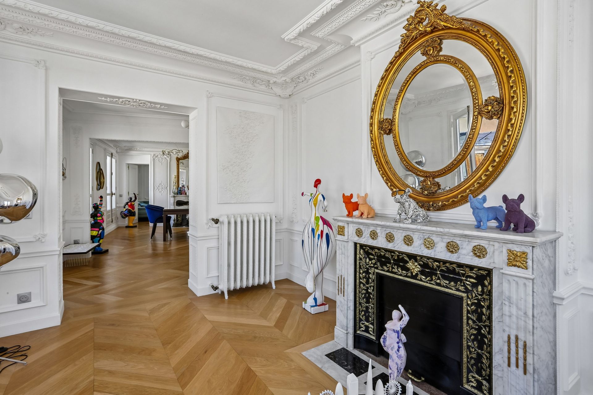 luxury apartment 5 Rooms for sale on PARIS (75008)