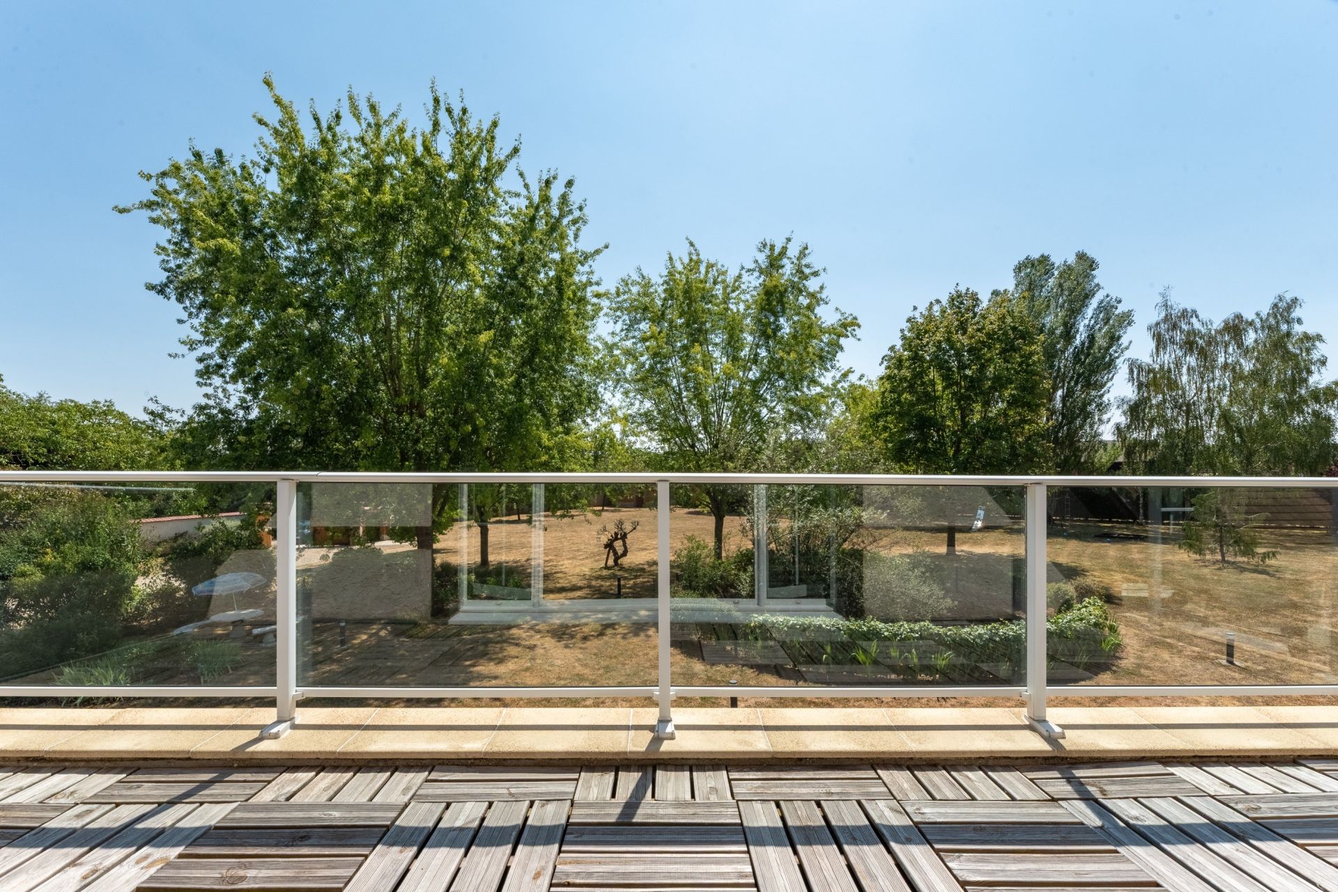 luxury house 8 Rooms for sale on ST VIGOR (27930)
