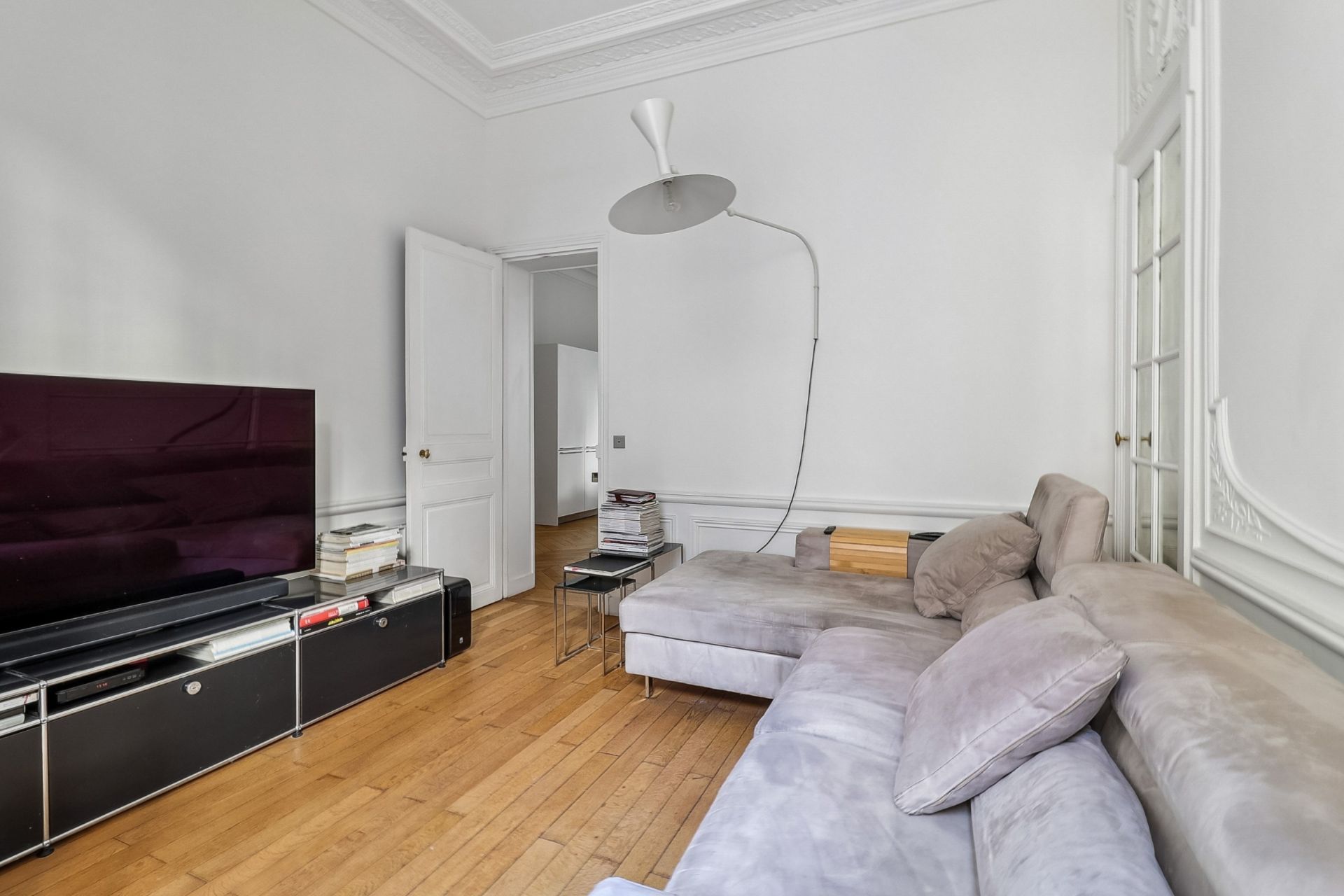 luxury apartment 5 Rooms for sale on PARIS (75016)