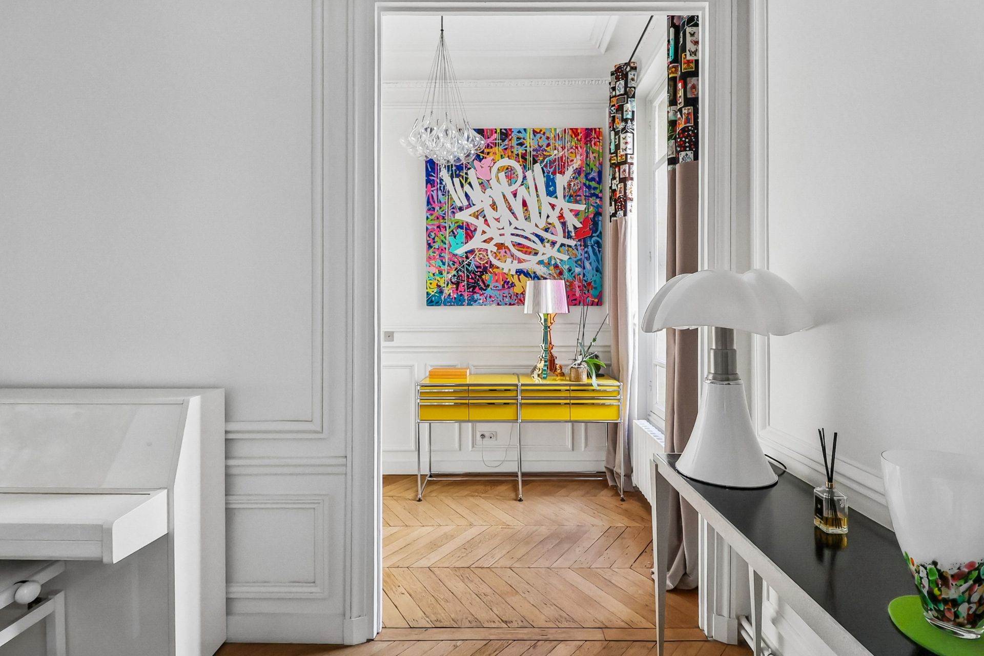 luxury apartment 5 Rooms for sale on PARIS (75016)
