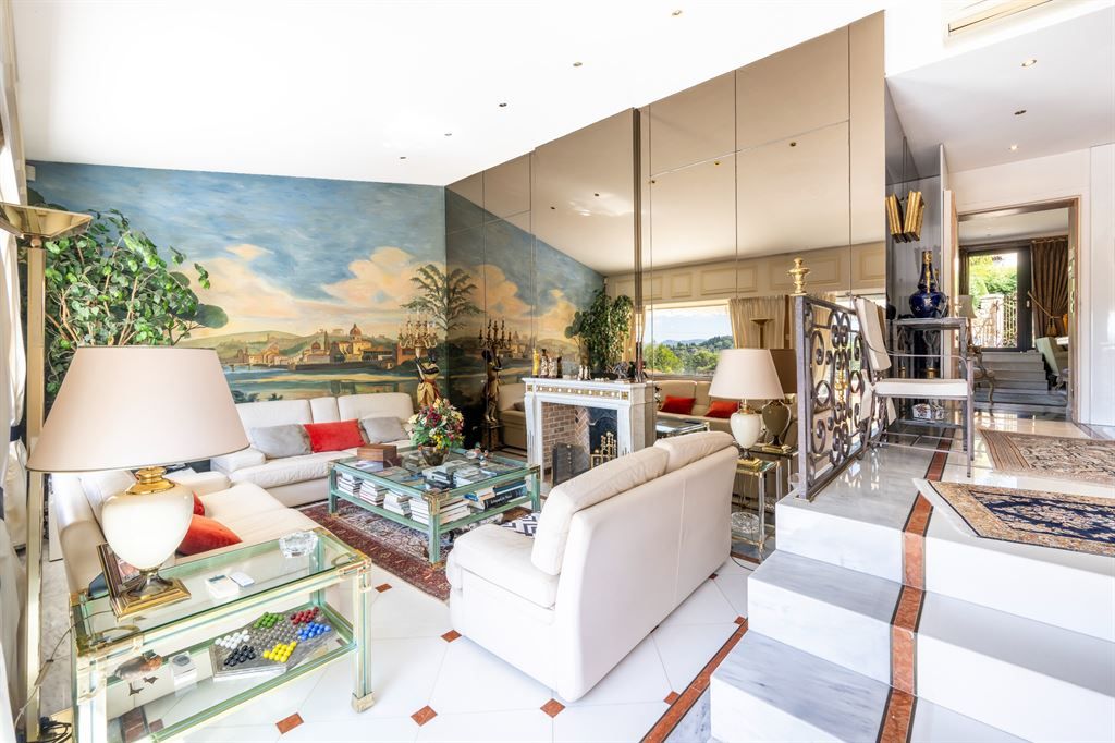 luxury provencale house 7 Rooms for sale on MOUGINS (06250)