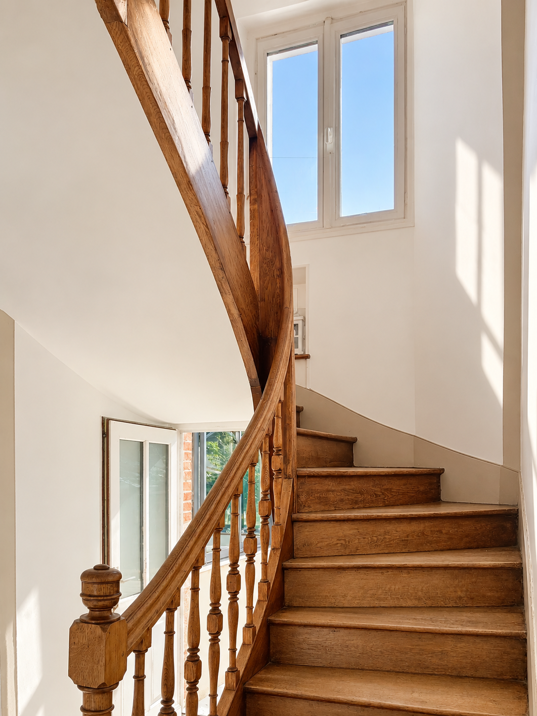 luxury house 9 Rooms for sale on ORLEANS (45100)