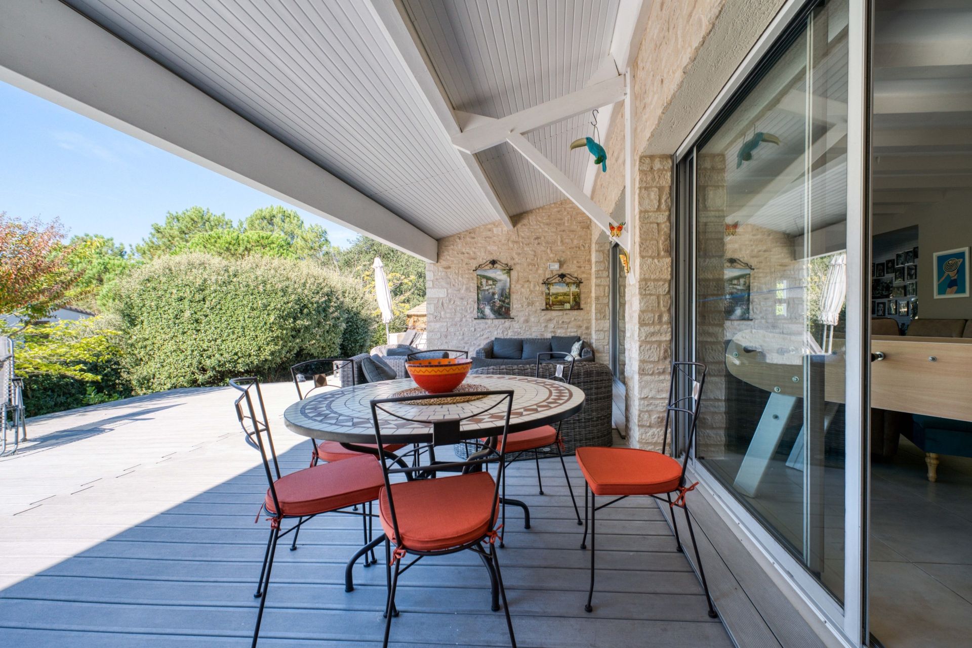 luxury house 6 Rooms for sale on ST PALAIS SUR MER (17420)