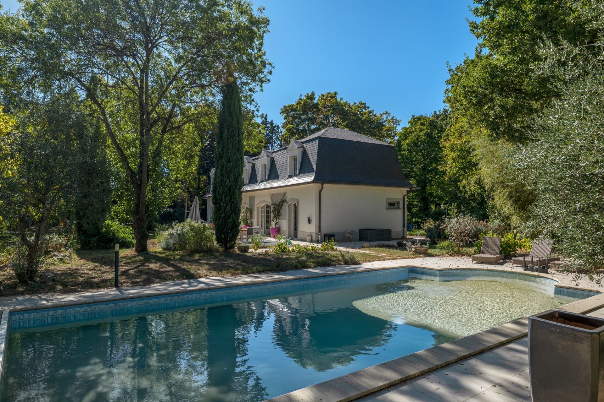 luxury house 7 Rooms for sale on ST GENIS LAVAL (69230)