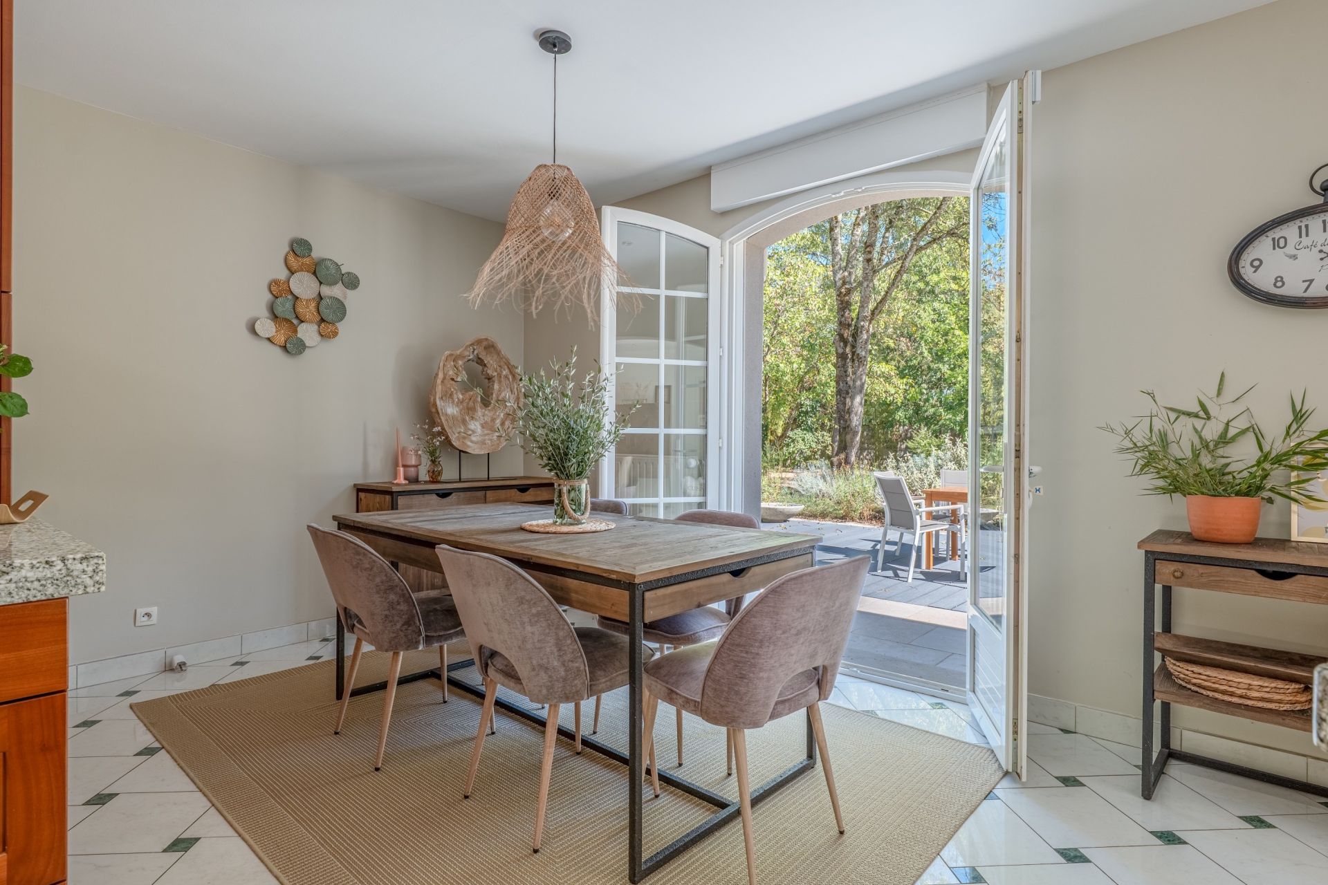 luxury house 7 Rooms for sale on ST GENIS LAVAL (69230)