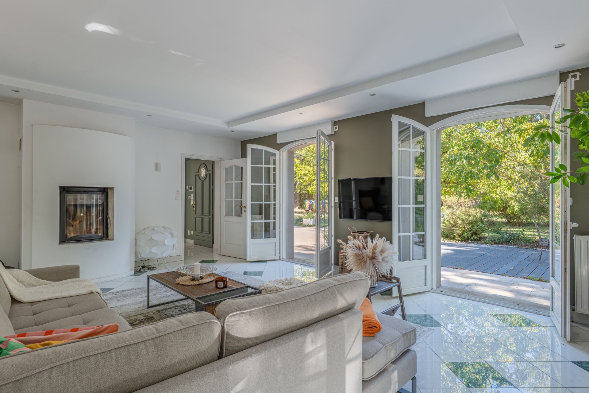 luxury house 7 Rooms for sale on ST GENIS LAVAL (69230)