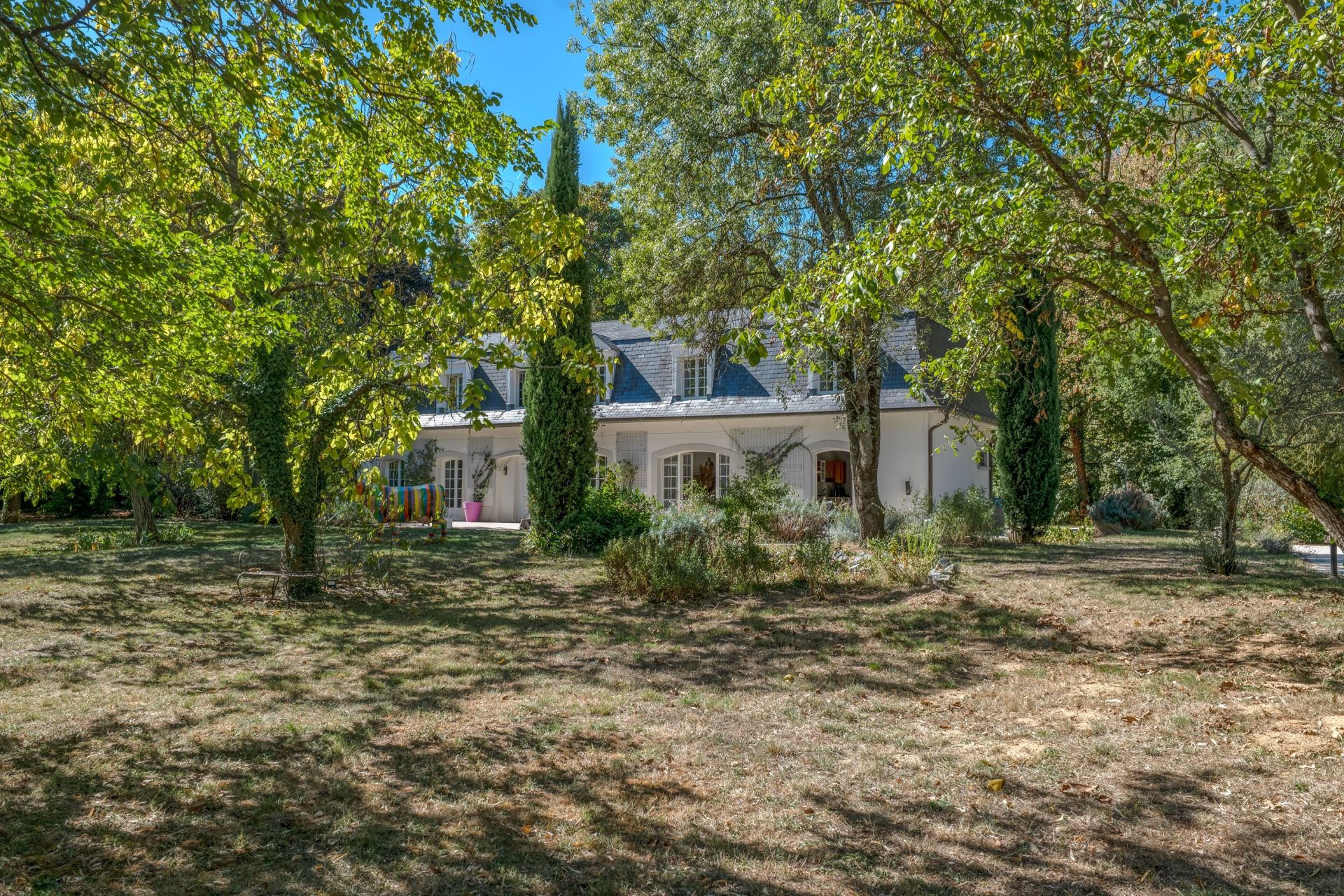 luxury house 7 Rooms for sale on ST GENIS LAVAL (69230)