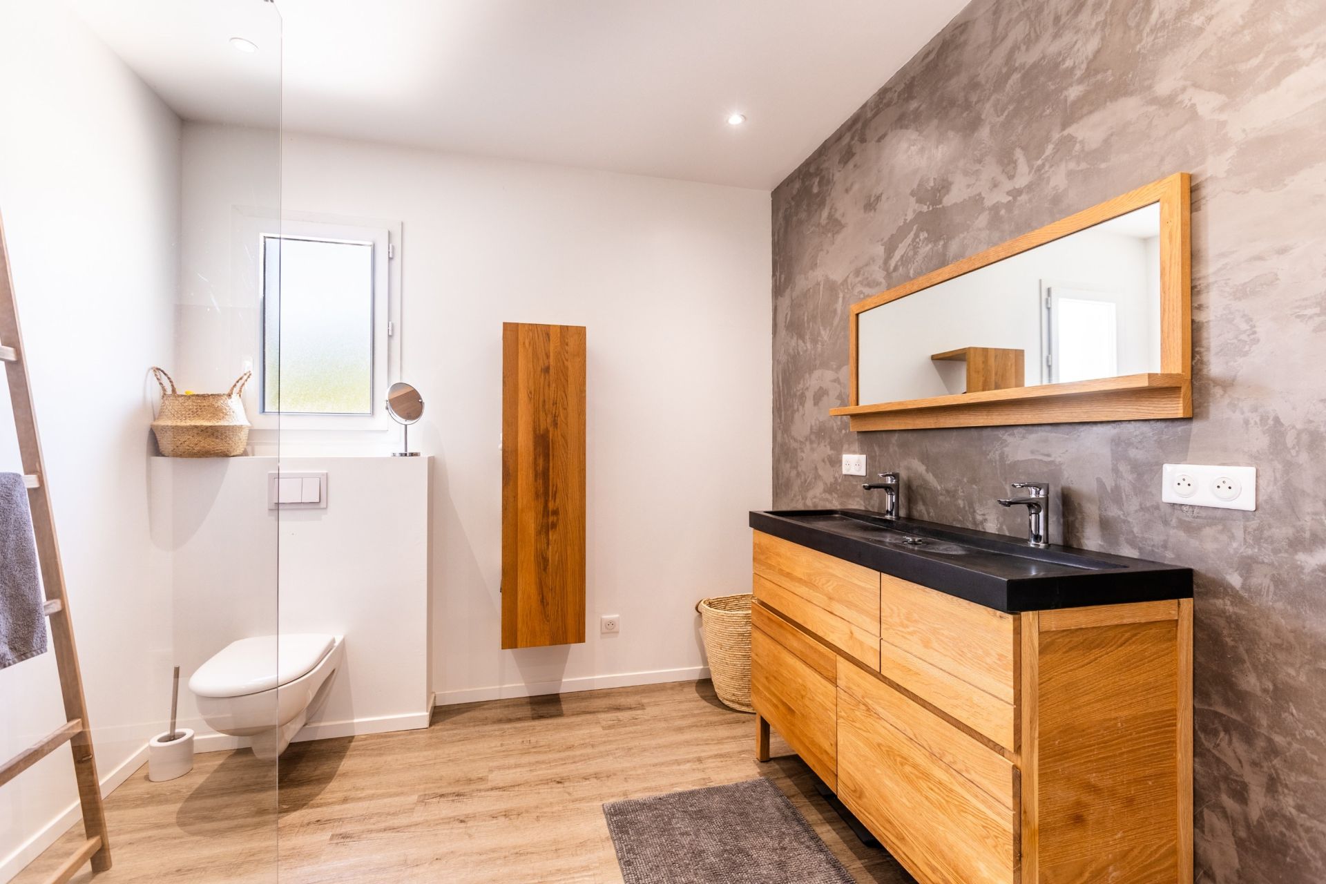 luxury house 9 Rooms for sale on LE SOLER (66270)