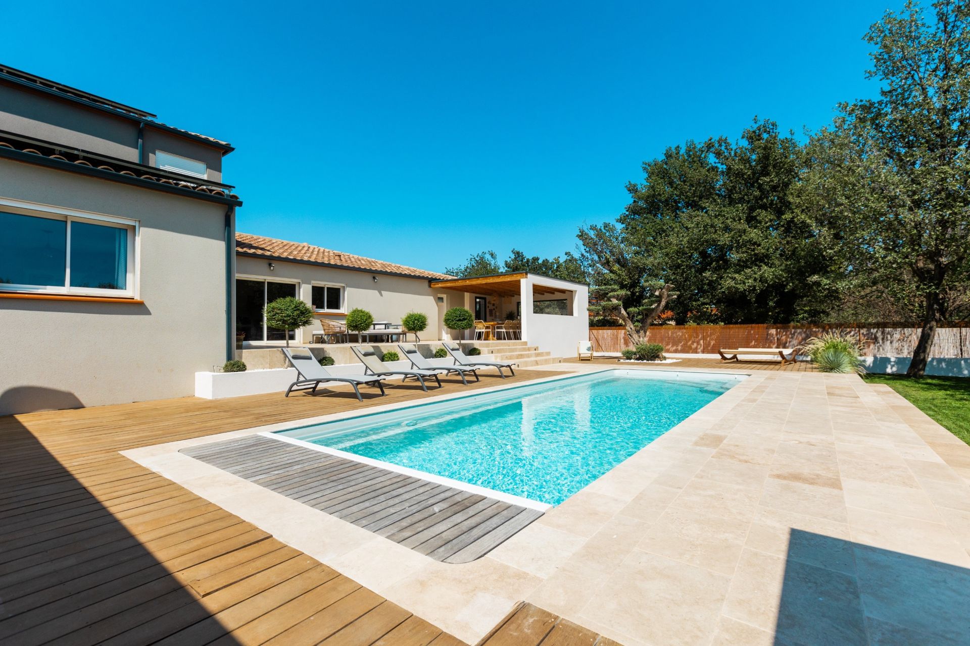 luxury house 9 Rooms for sale on LE SOLER (66270)