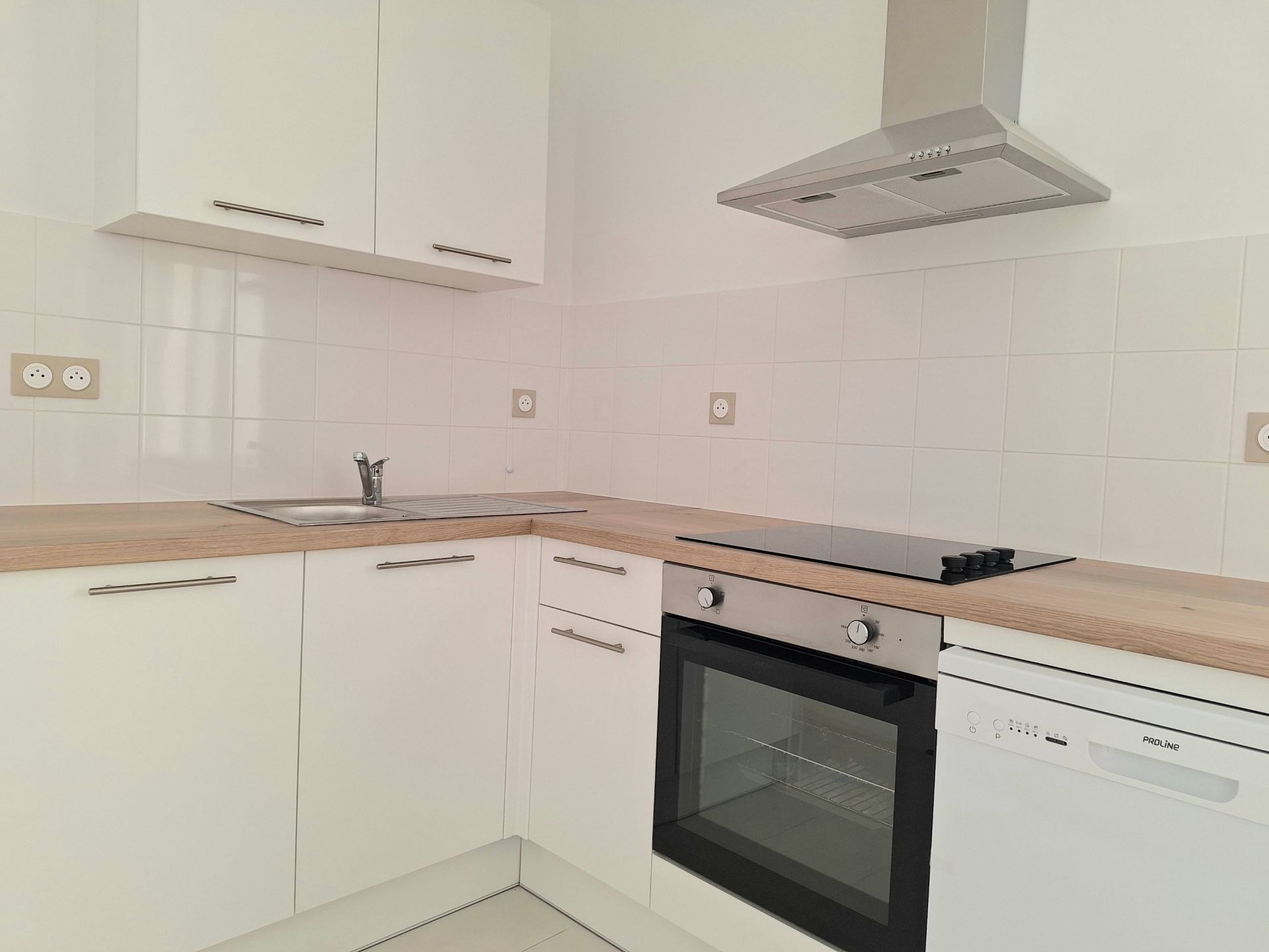 luxury apartment 2 Rooms for sale on PUTEAUX (92800)