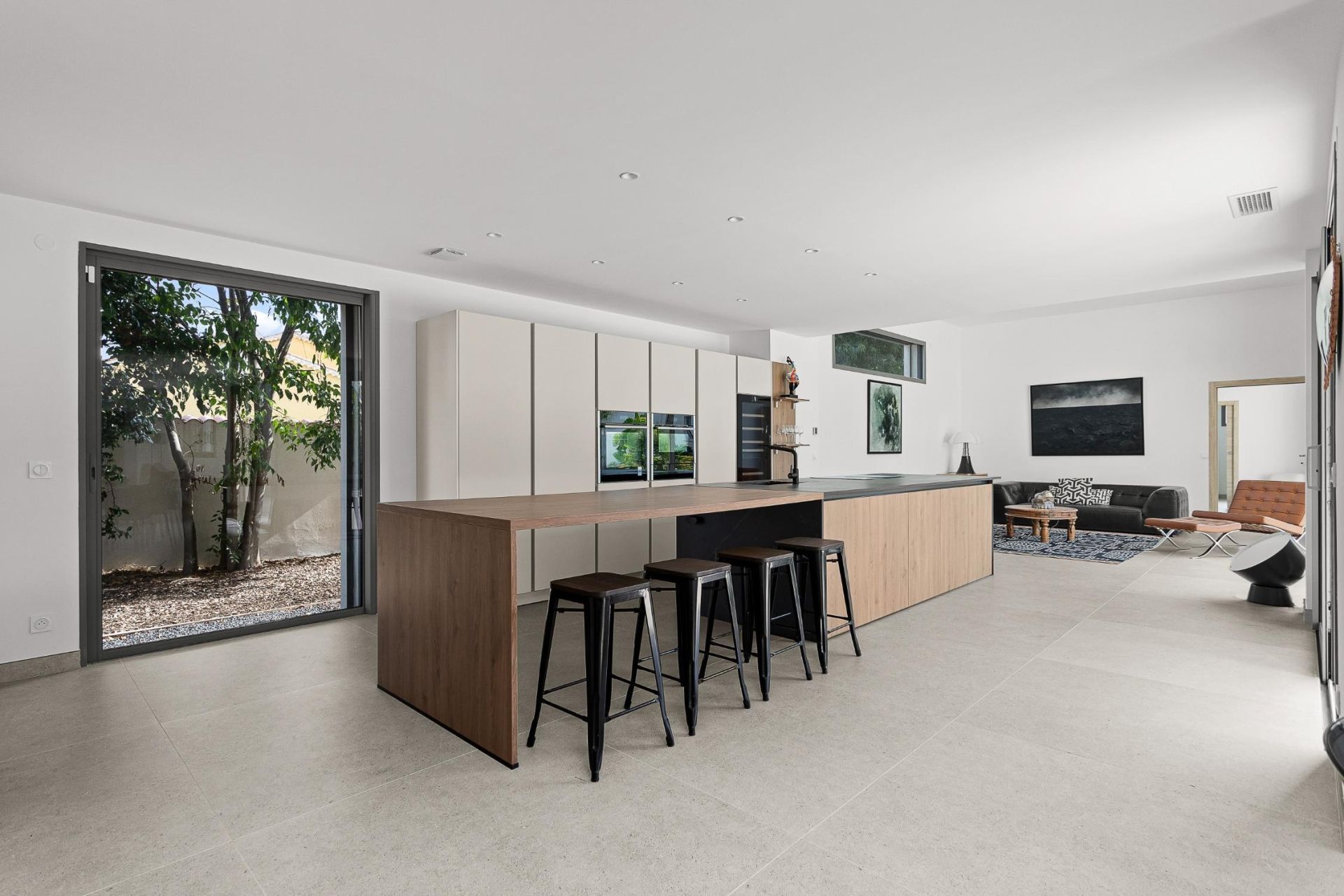 luxury villa 6 Rooms for sale on PEROLS (34470)