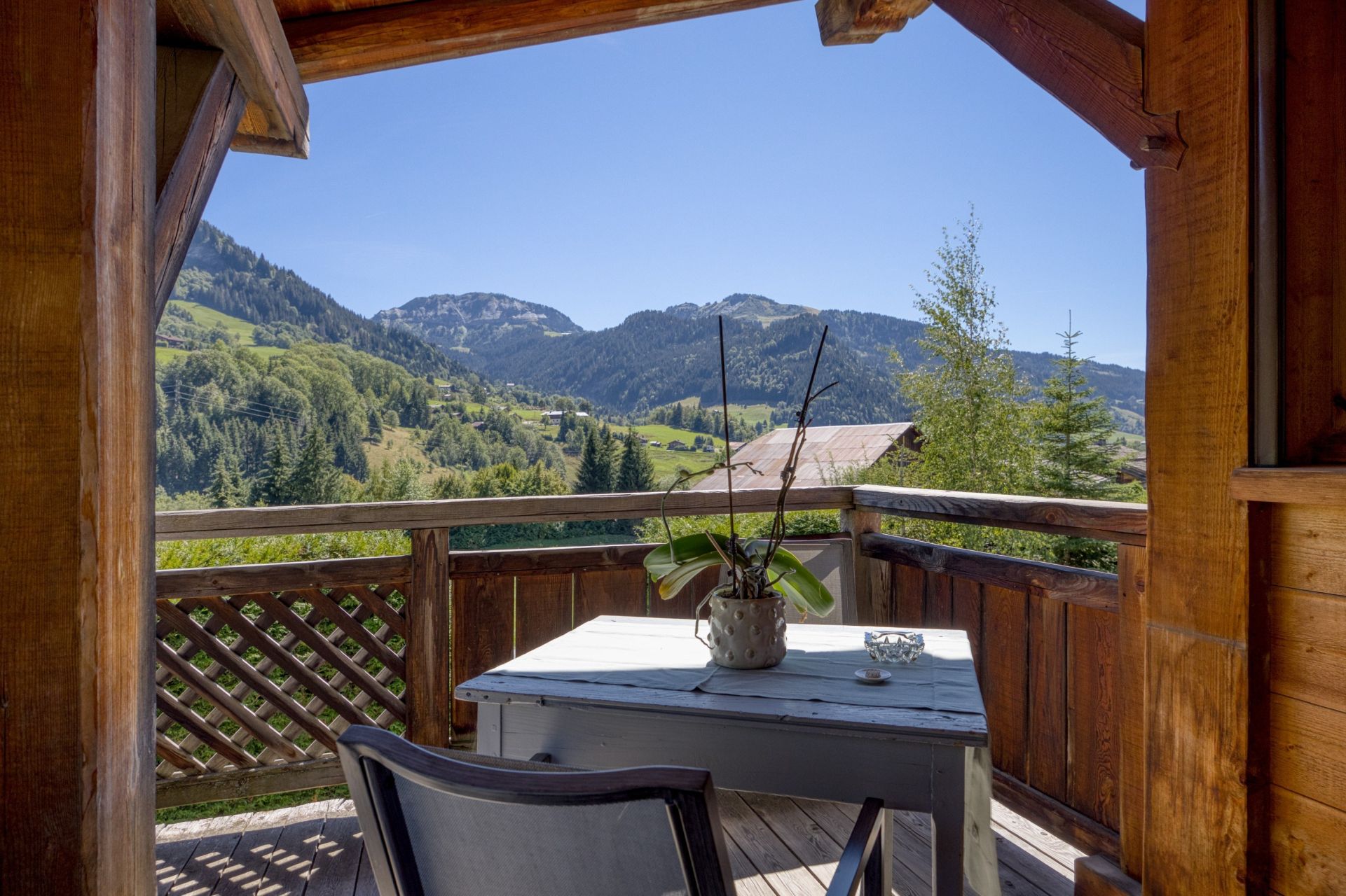 luxury chalet 6 Rooms for sale on MEGEVE (74120)