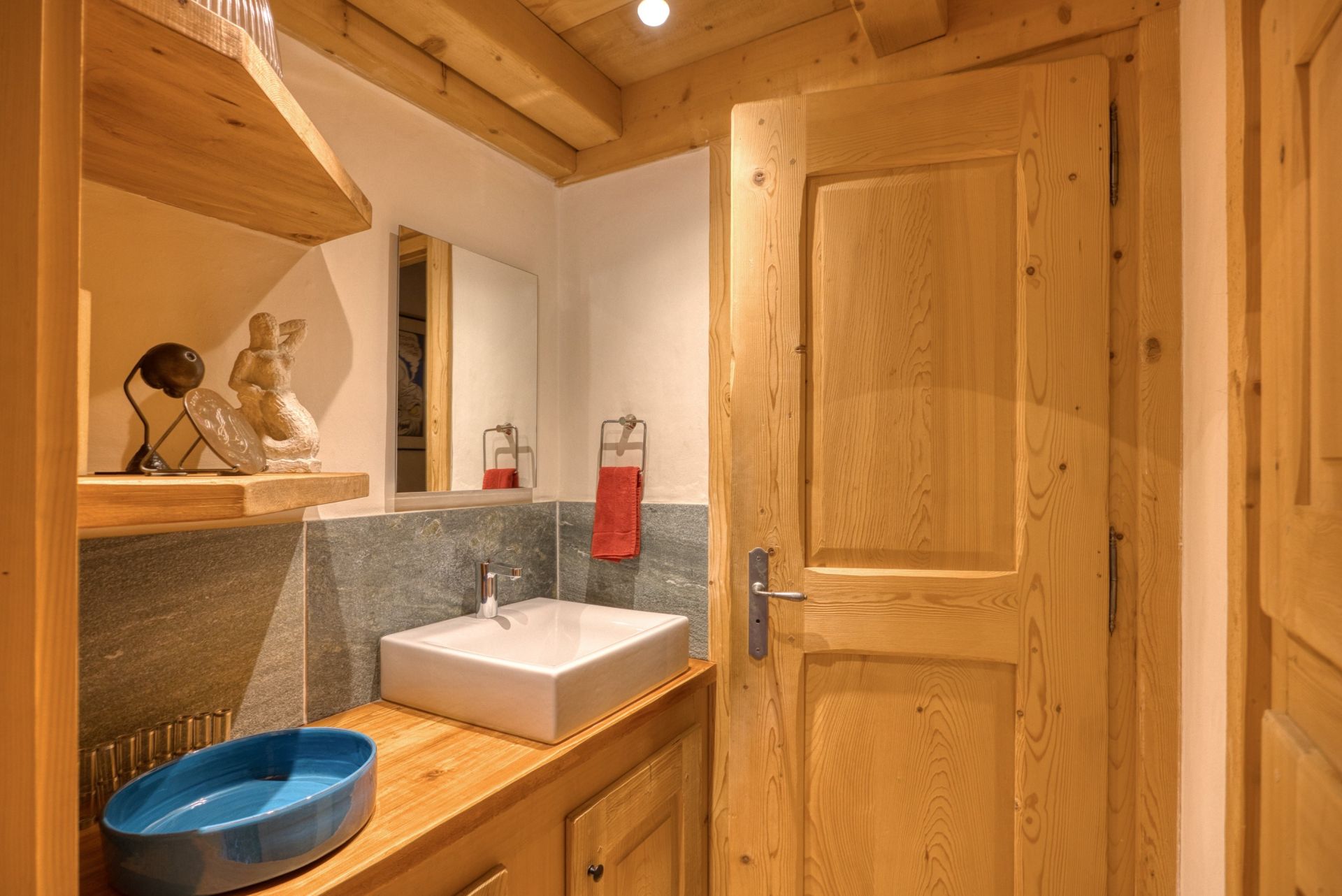 luxury chalet 6 Rooms for sale on MEGEVE (74120)