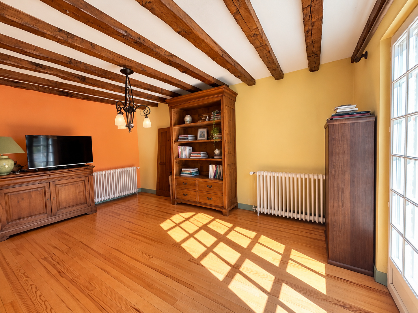 luxury house 10 Rooms for sale on MARCILLY EN VILLETTE (45240)