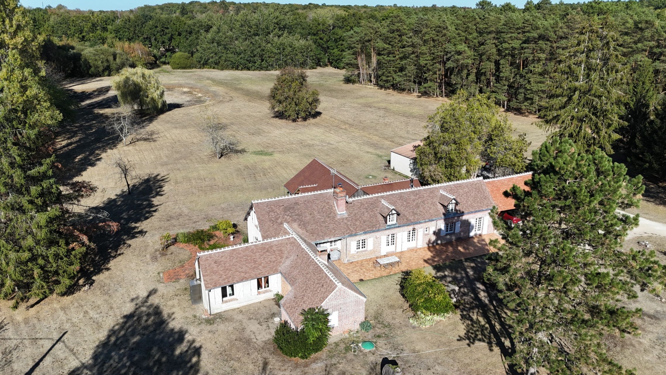 luxury house 10 Rooms for sale on MARCILLY EN VILLETTE (45240)