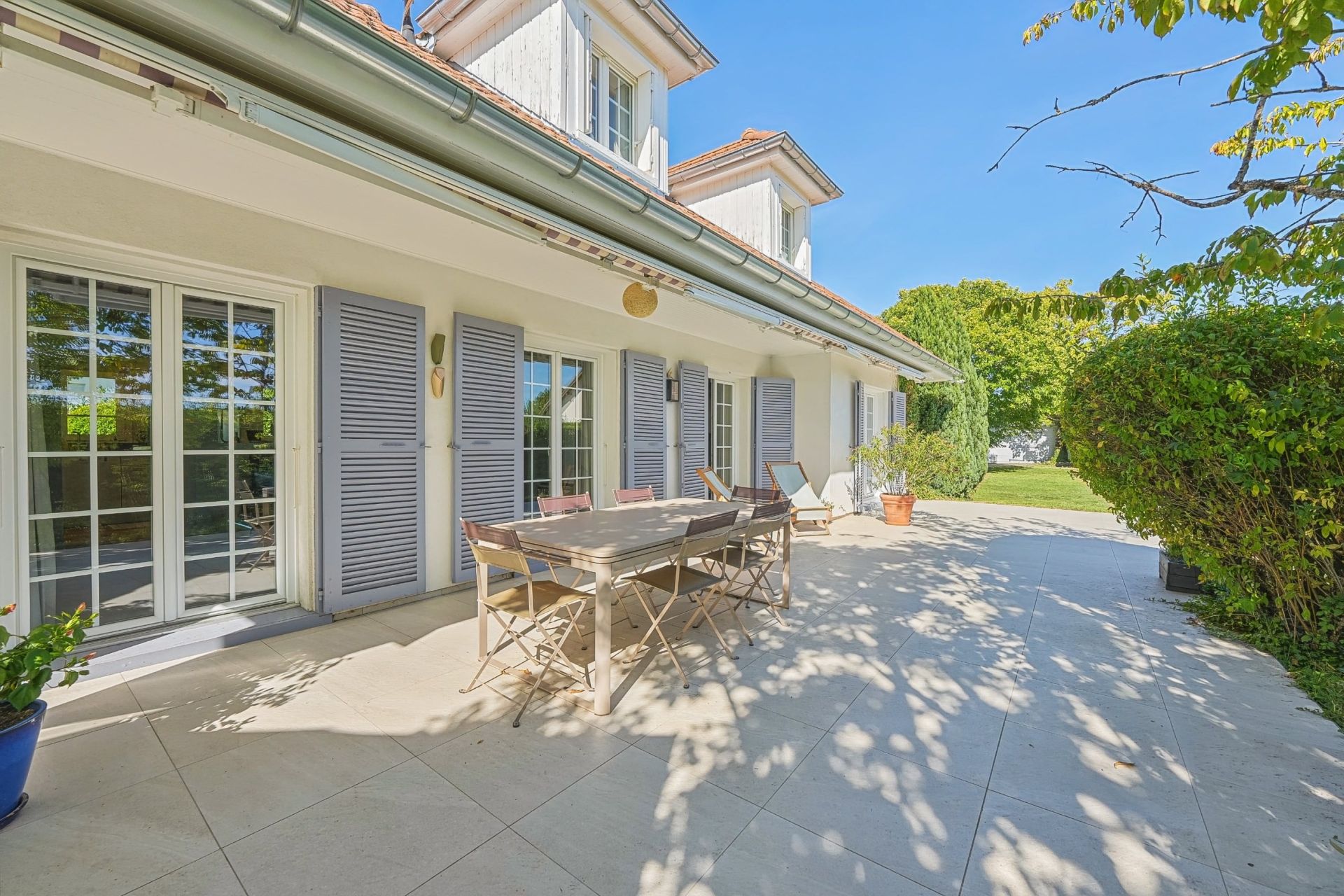maison de luxe 8 Pièces en vente sur DIVONNE LES BAINS (01220)
