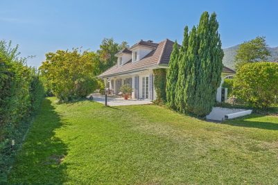 Vente Maison de luxe Divonne-les-Bains 8&nbsp;Pièces 192&nbsp;m²