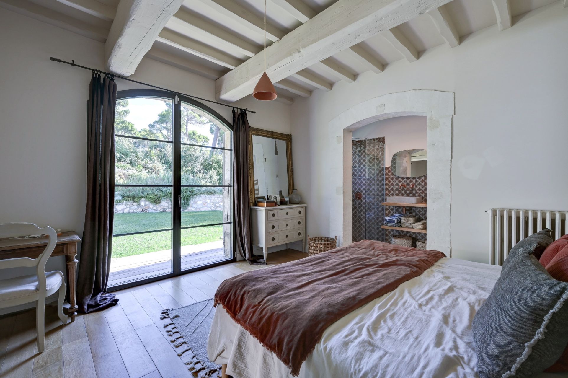 luxury house 12 Rooms for sale on MAUSSANE LES ALPILLES (13520)
