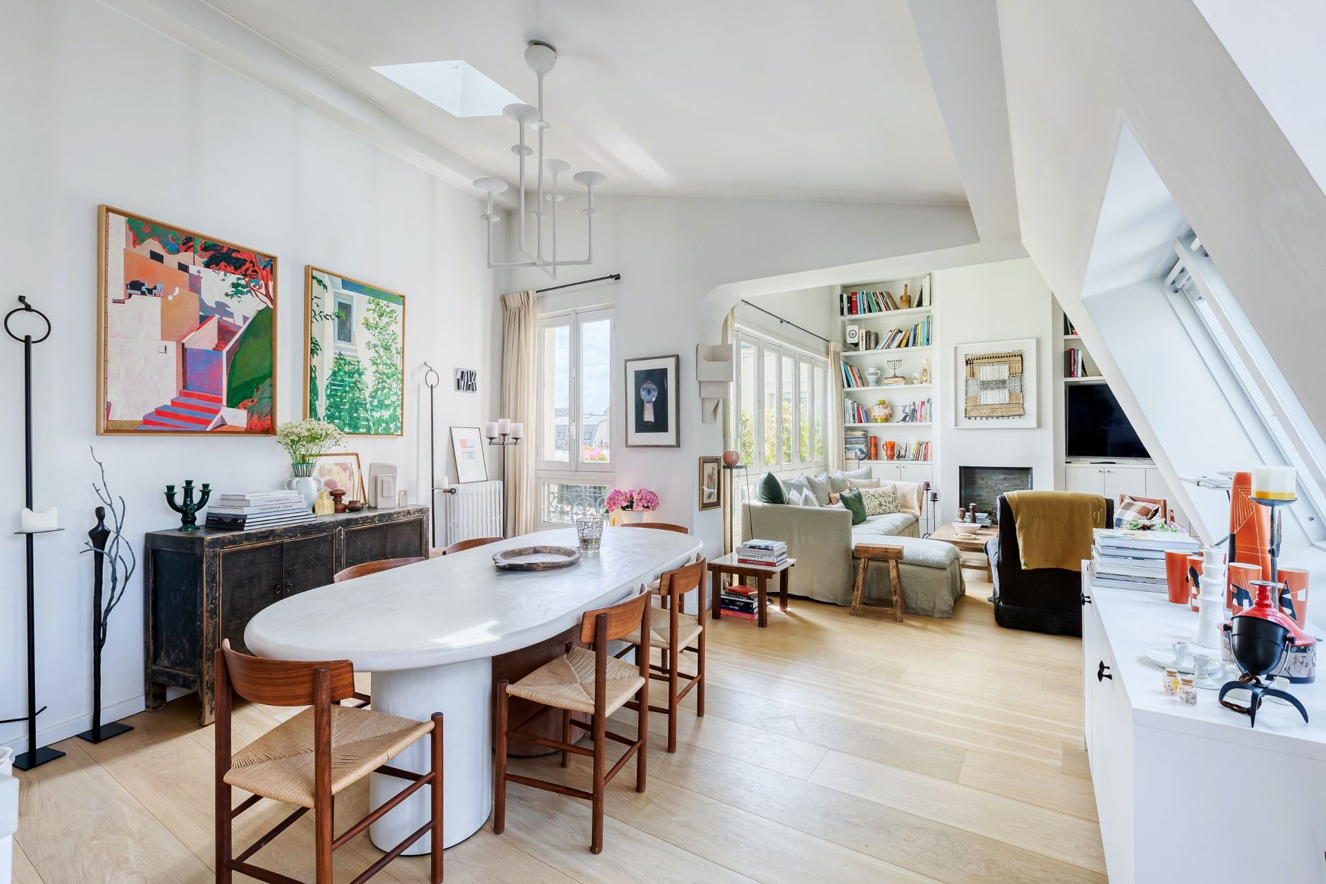 luxury apartment 6 Rooms for sale on PARIS (75007)