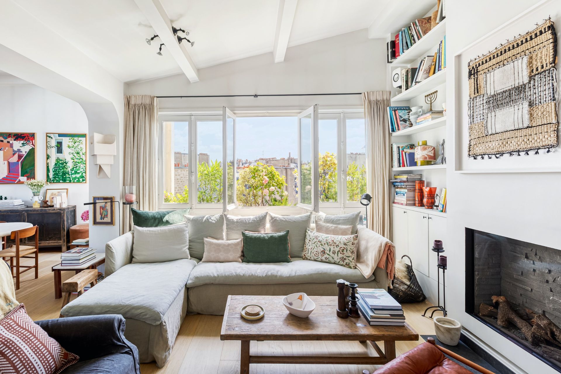 luxury apartment 6 Rooms for sale on PARIS (75007)