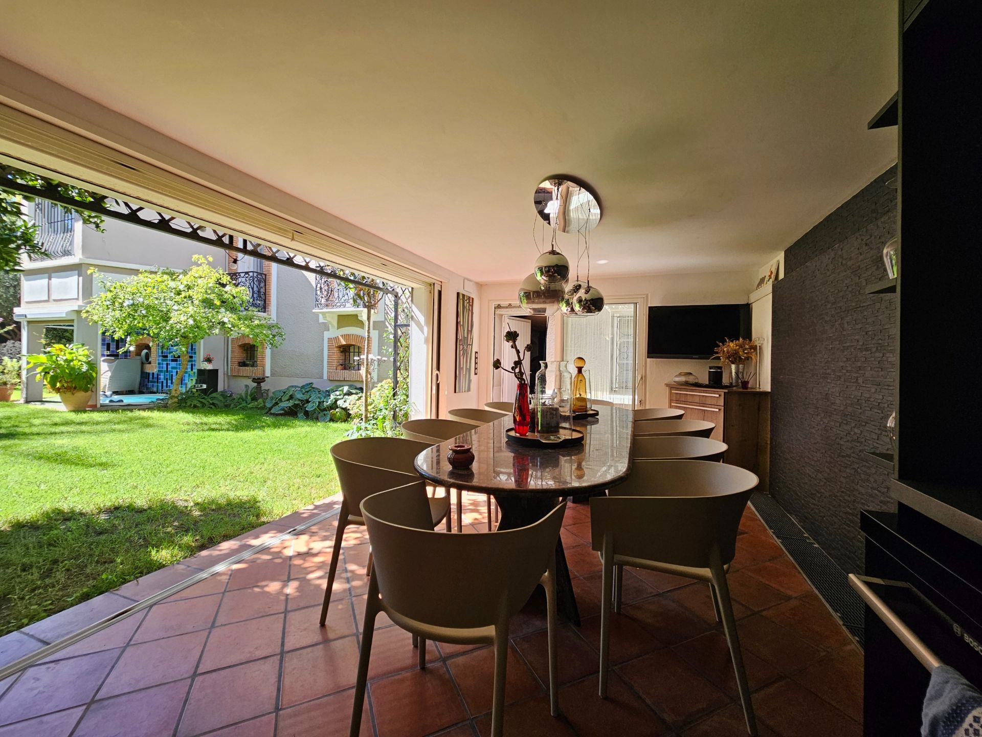 luxury house 6 Rooms for sale on PERPIGNAN (66000)