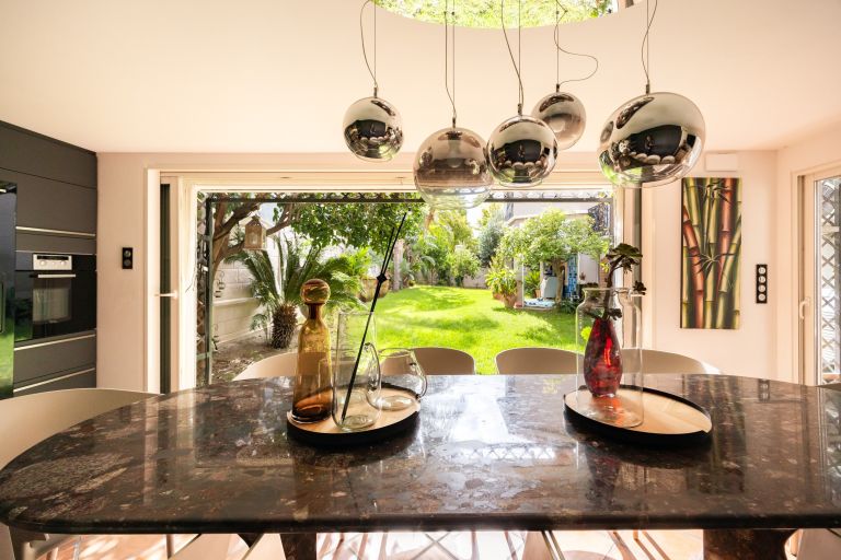 luxury house 6 Rooms for sale on PERPIGNAN (66000)