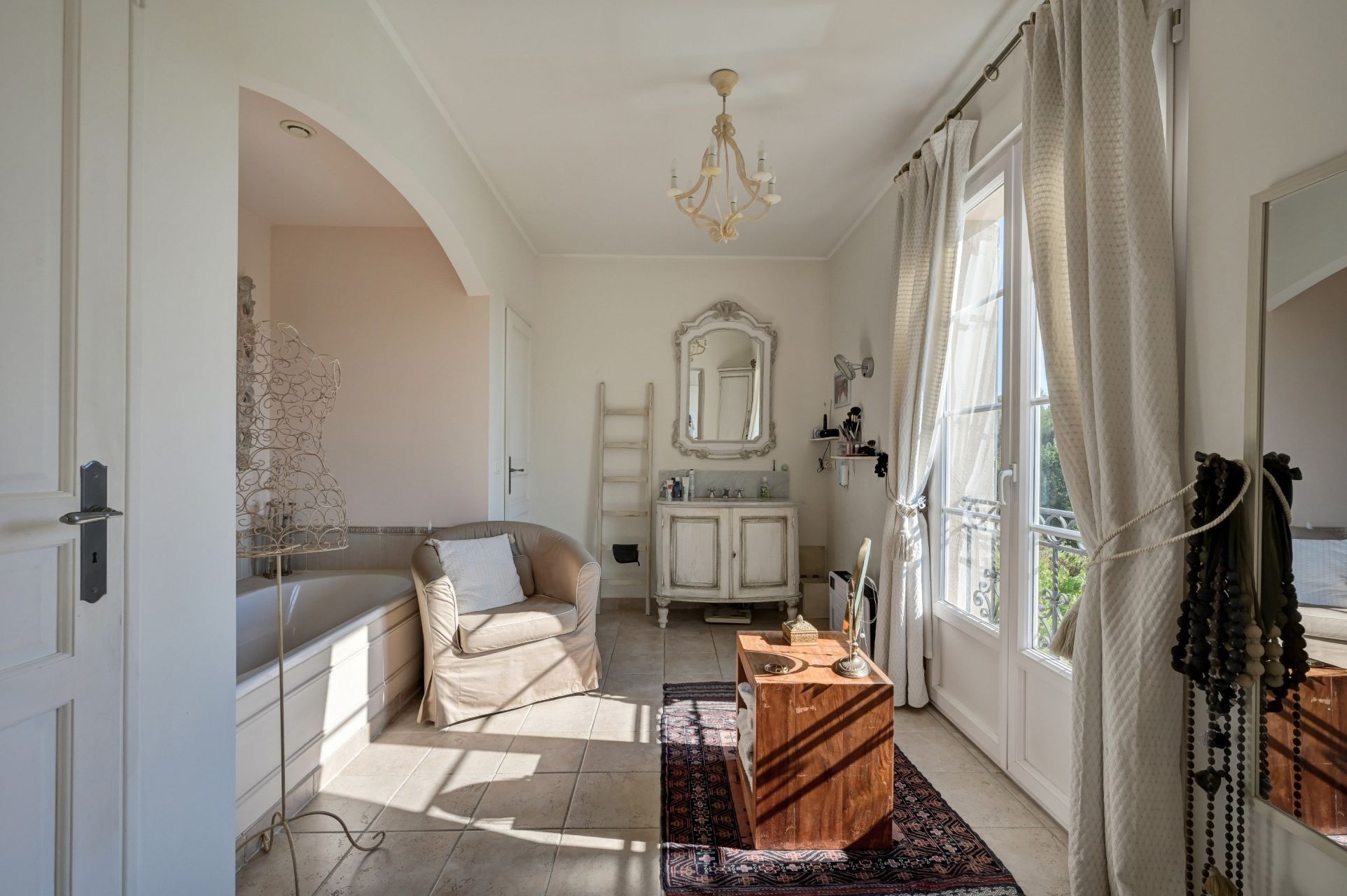 bastide 8 Pièces en vente sur AIX EN PROVENCE (13100)