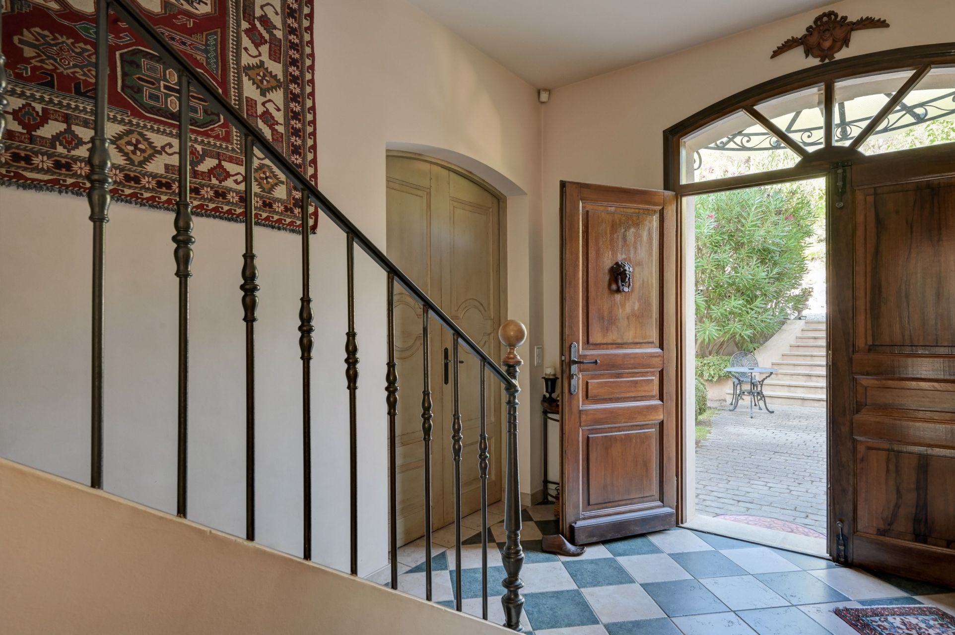 luxury house 8 Rooms for sale on CABRIES (13480)