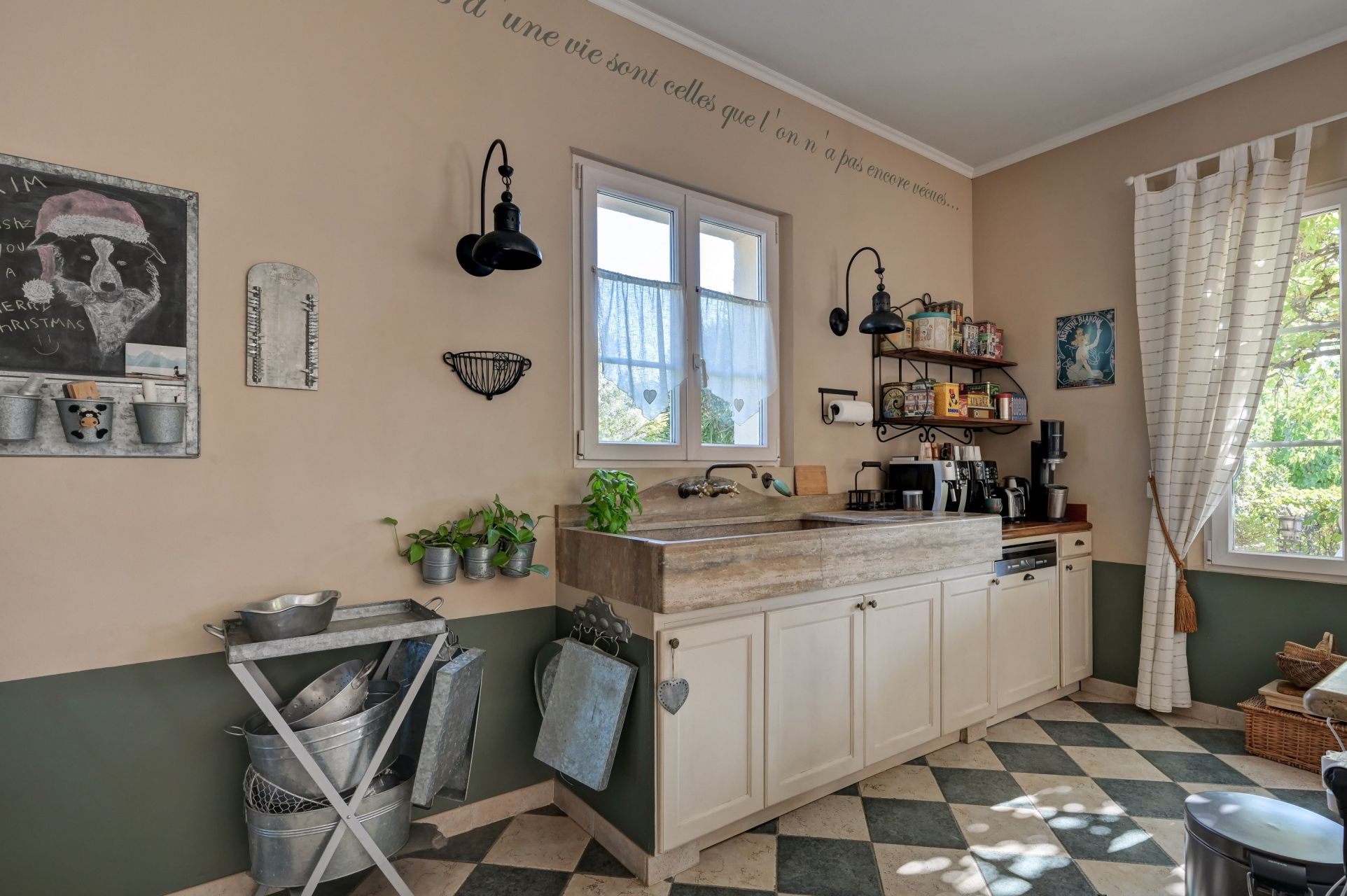 luxury house 8 Rooms for sale on CABRIES (13480)