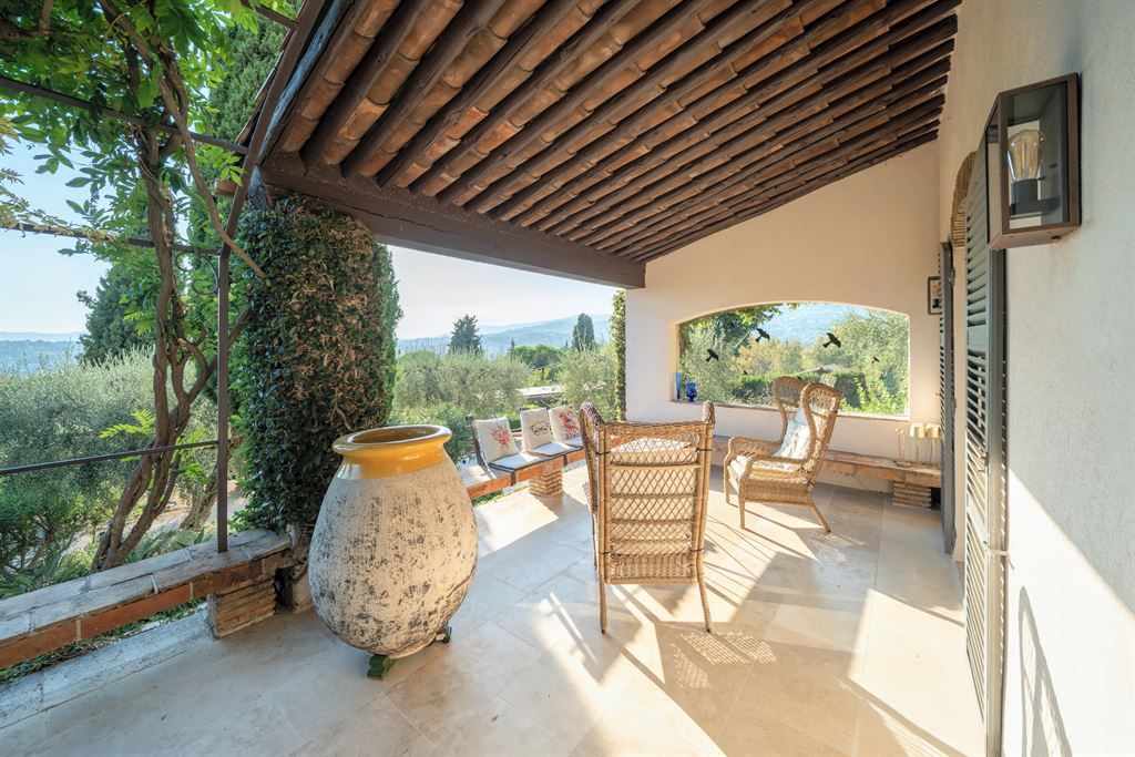 maison provençale de luxe 8 Pièces en vente sur PLASCASSIER (06130)