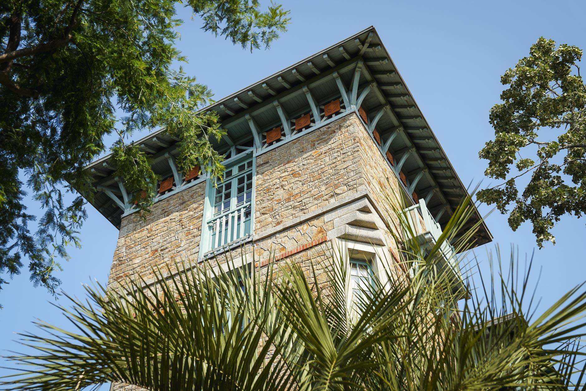 luxury house 9 Rooms for sale on ARRADON (56610)