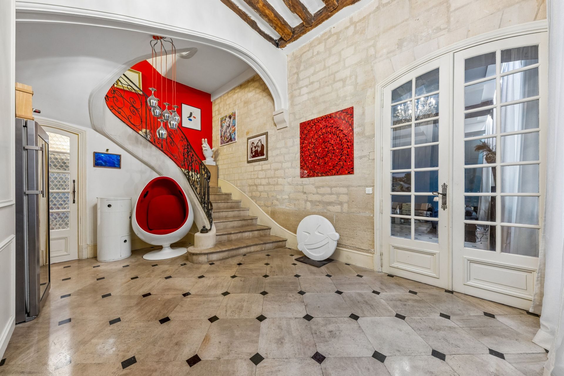 luxury apartment 5 Rooms for sale on PARIS (75004)