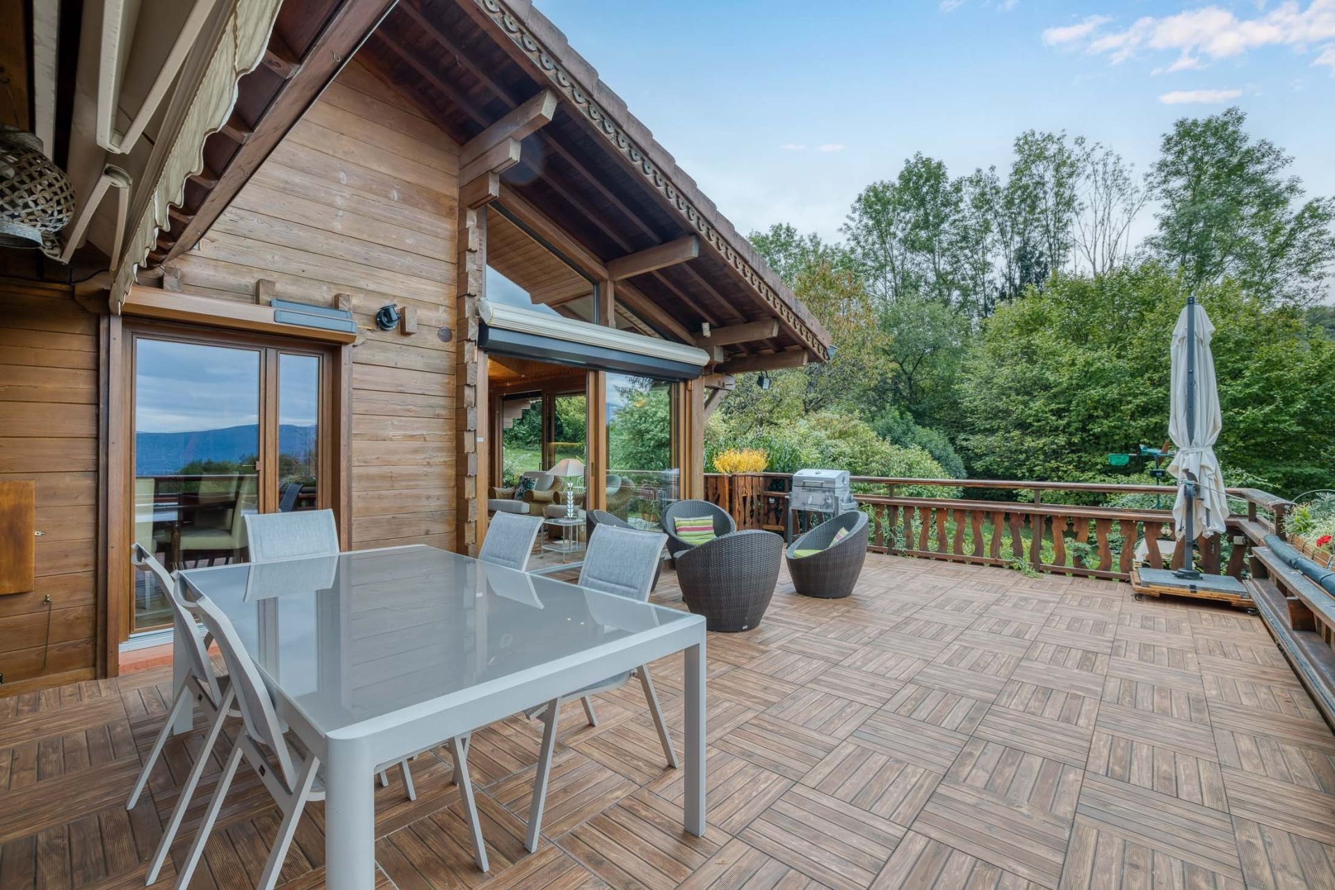 luxury chalet 8 Rooms for sale on TALLOIRES MONTMIN (74290)