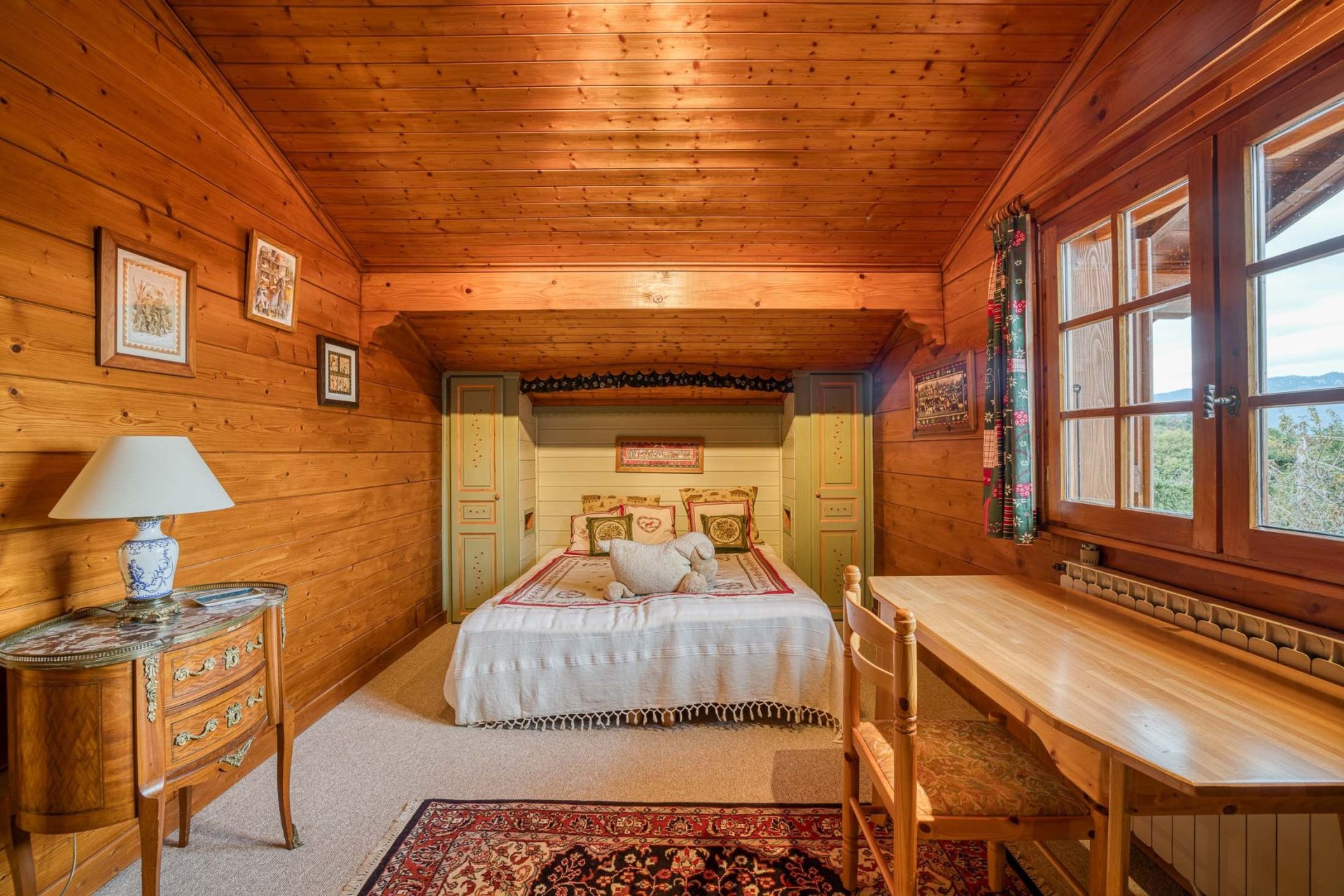 luxury chalet 8 Rooms for sale on TALLOIRES MONTMIN (74290)