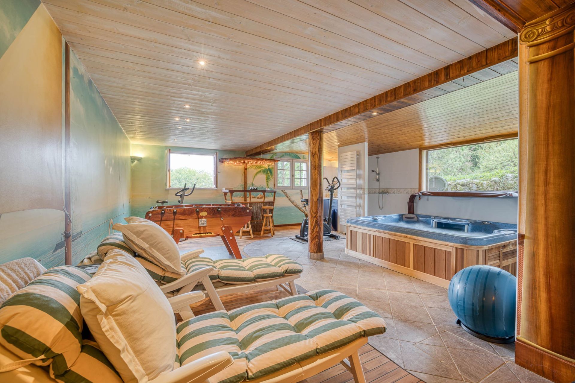 luxury chalet 8 Rooms for sale on TALLOIRES MONTMIN (74290)