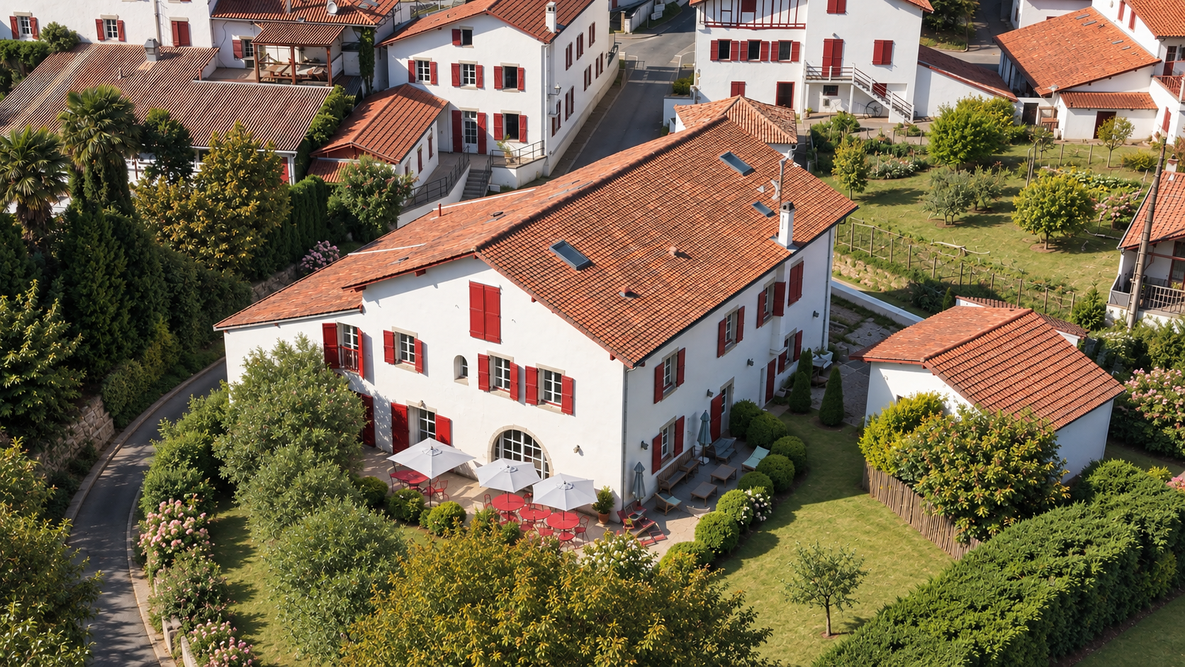 luxury house 17 Rooms for sale on AHETZE (64210)