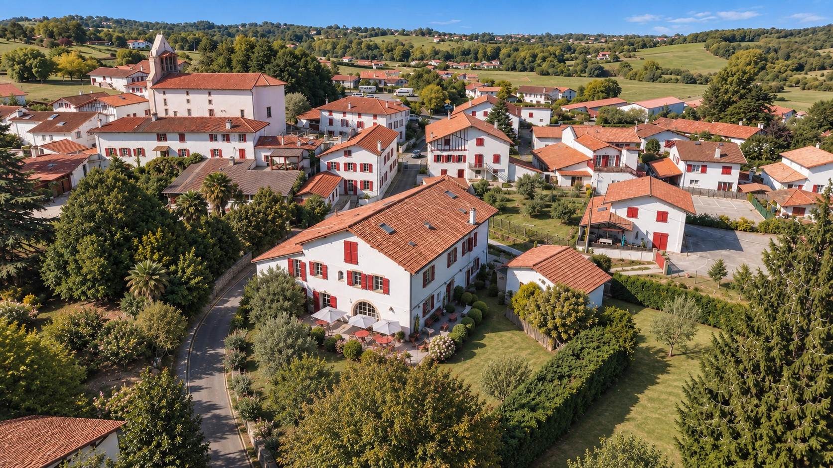 luxury house 17 Rooms for sale on AHETZE (64210)