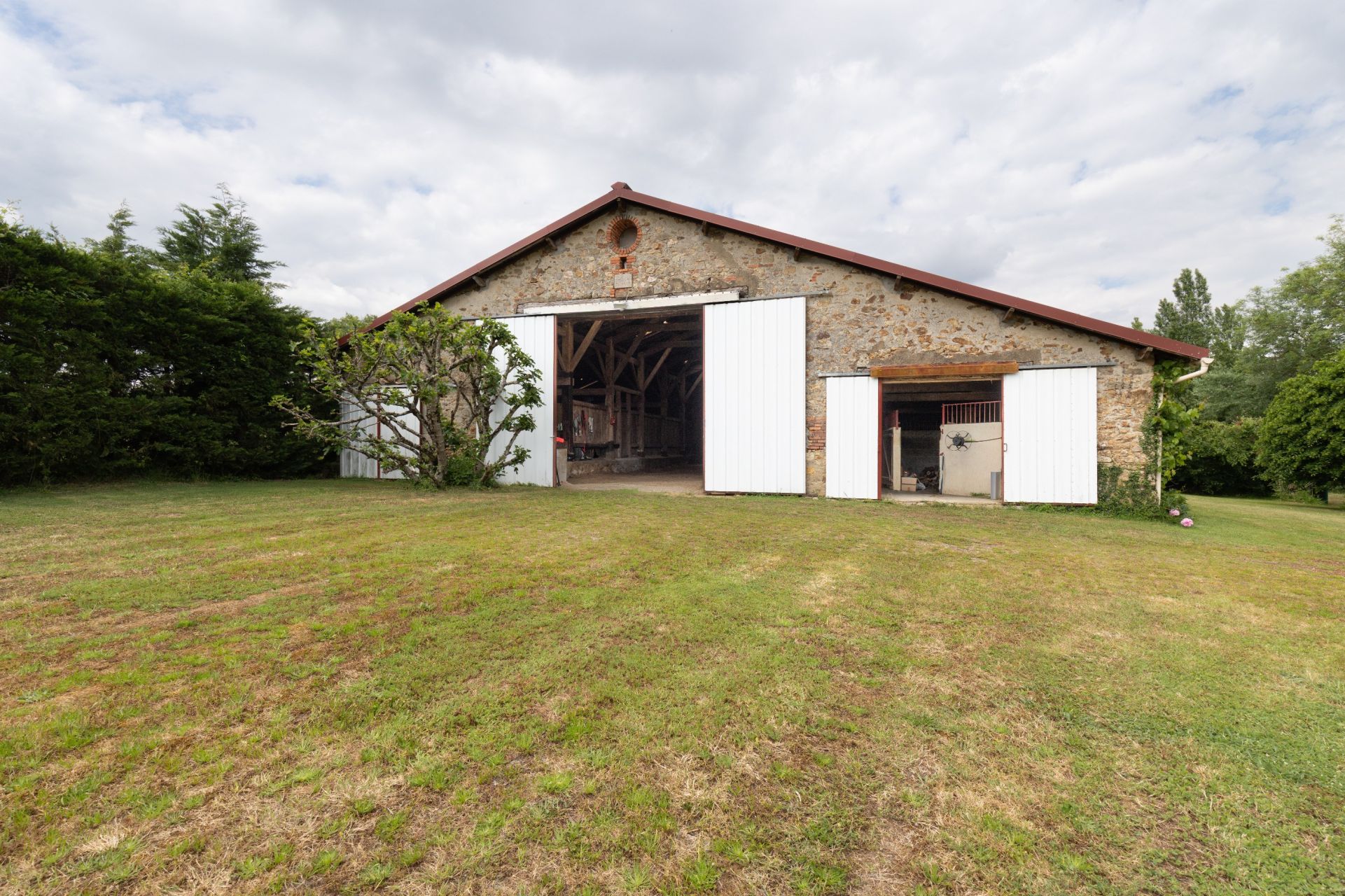 maison de luxe 7 Pièces en vente sur AUBIGNY LES CLOUZEAUX (85430)