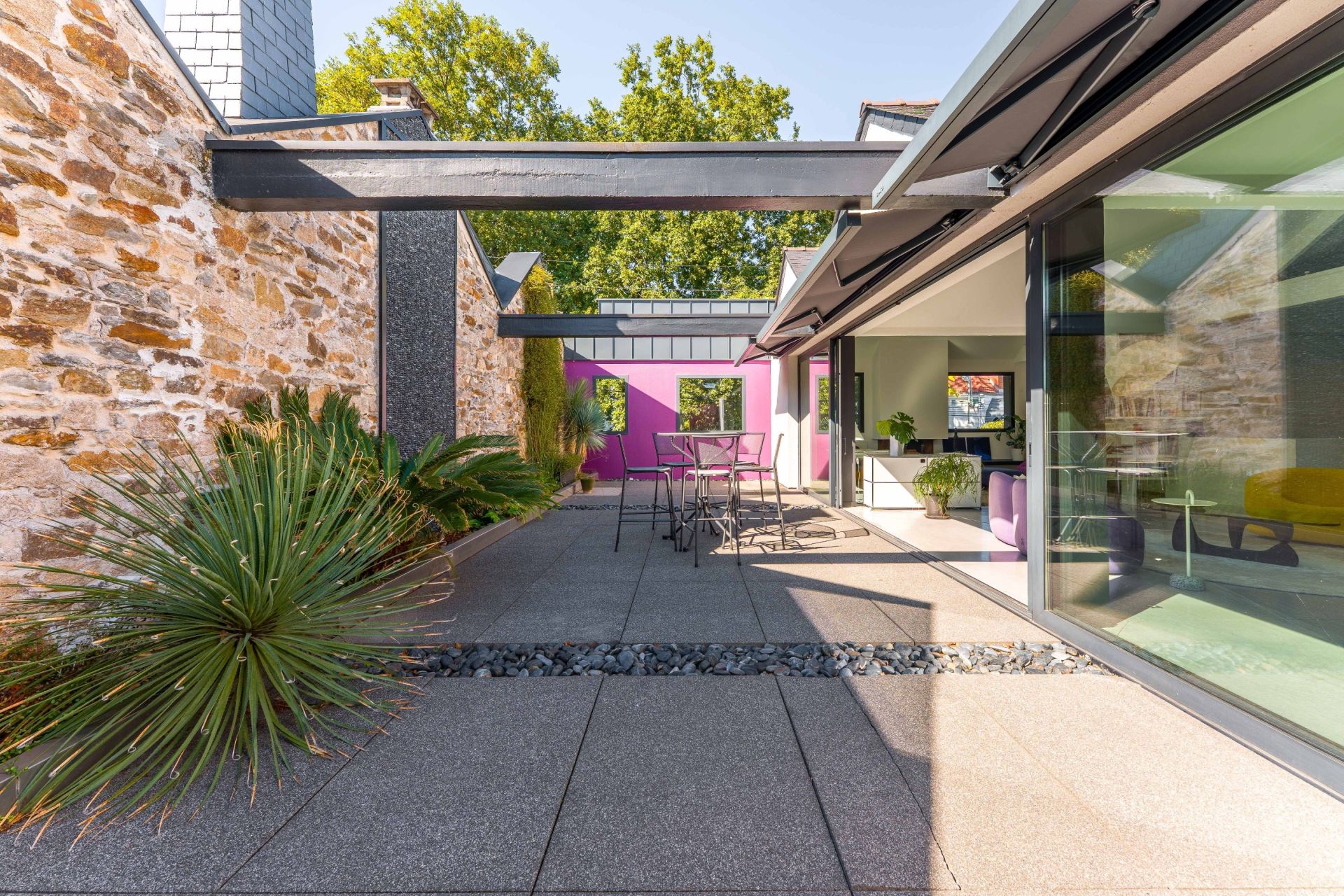 luxury house 5 Rooms for sale on NANTES (44100)