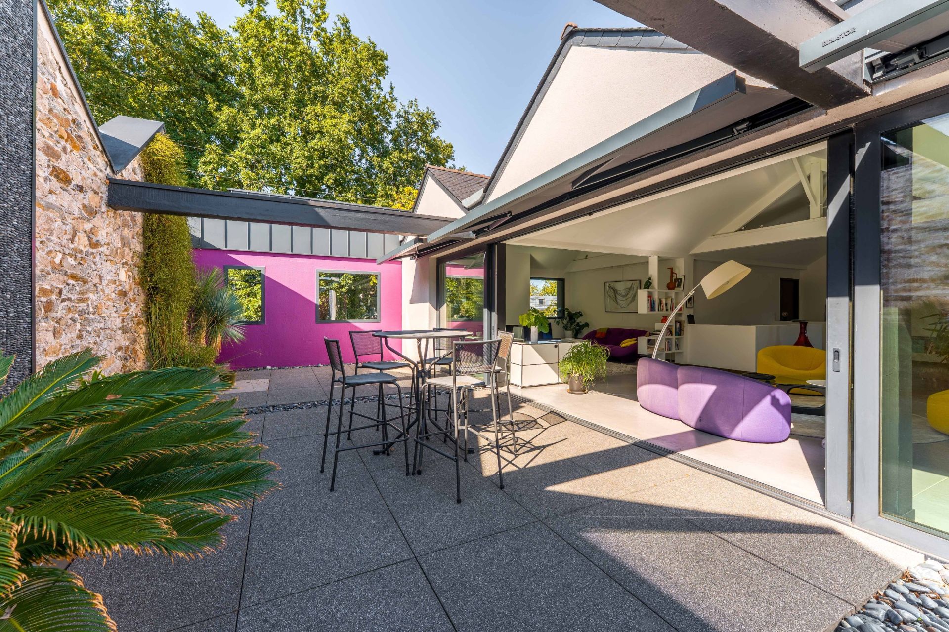 luxury house 5 Rooms for sale on NANTES (44100)