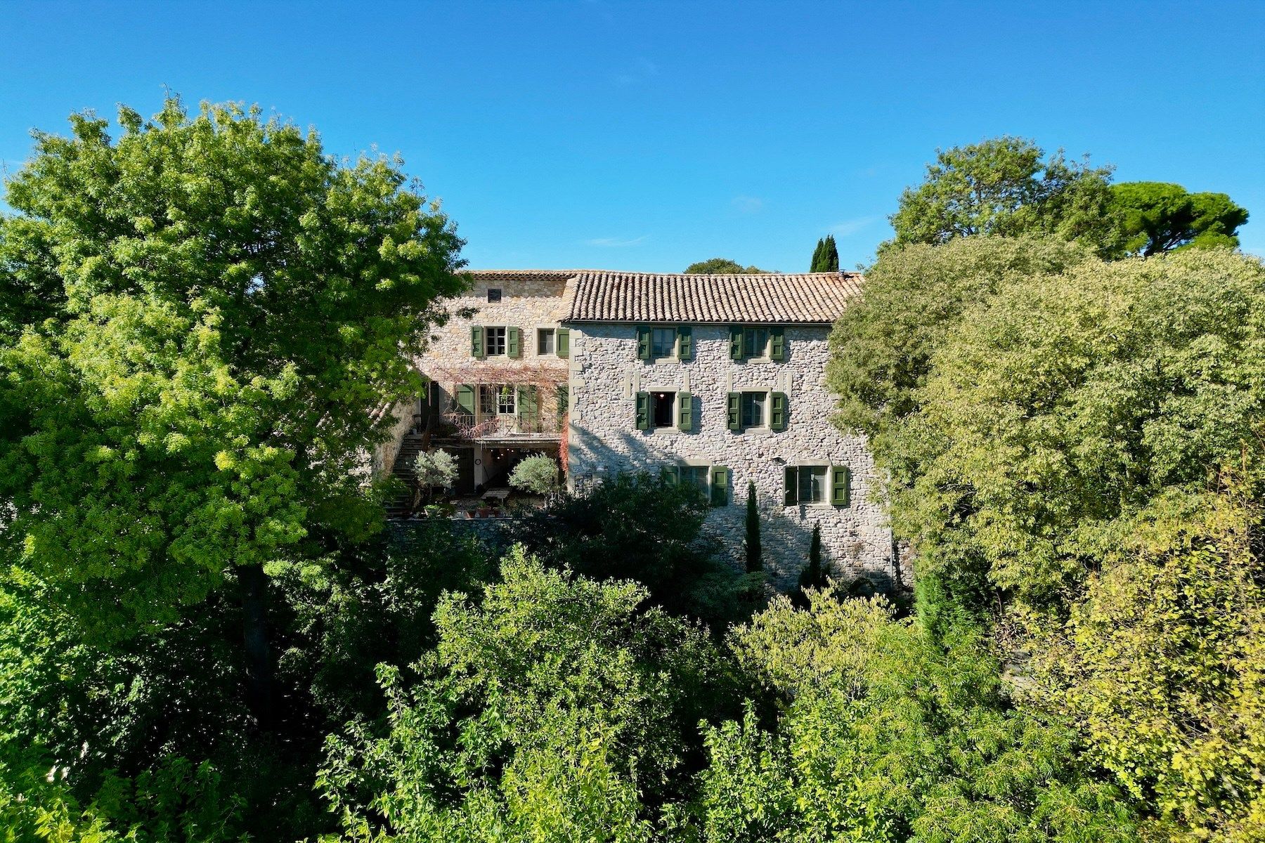 mas 10 Pièces en vente sur UZES (30700)