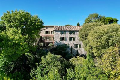 Vente Mas Uzès 10&nbsp;Pièces 342&nbsp;m²