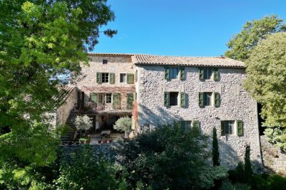 Vente Mas Uzès 10&nbsp;Pièces 342&nbsp;m²